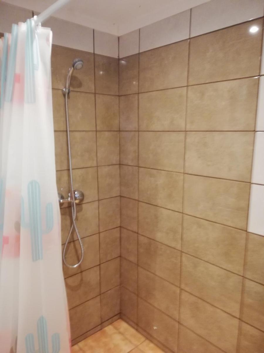Double Room - Photo 12