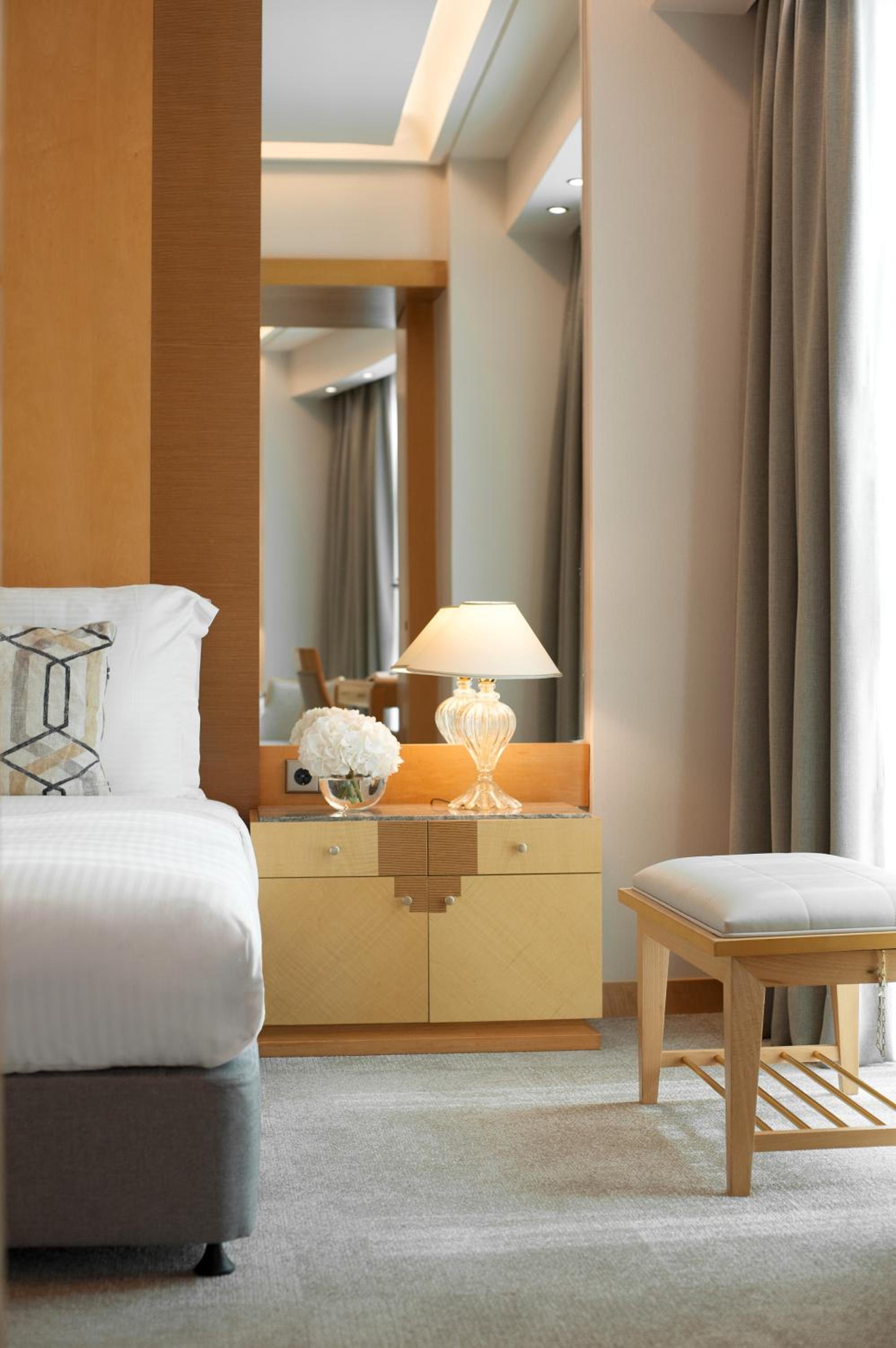Executive Junior Suite - Photo 7