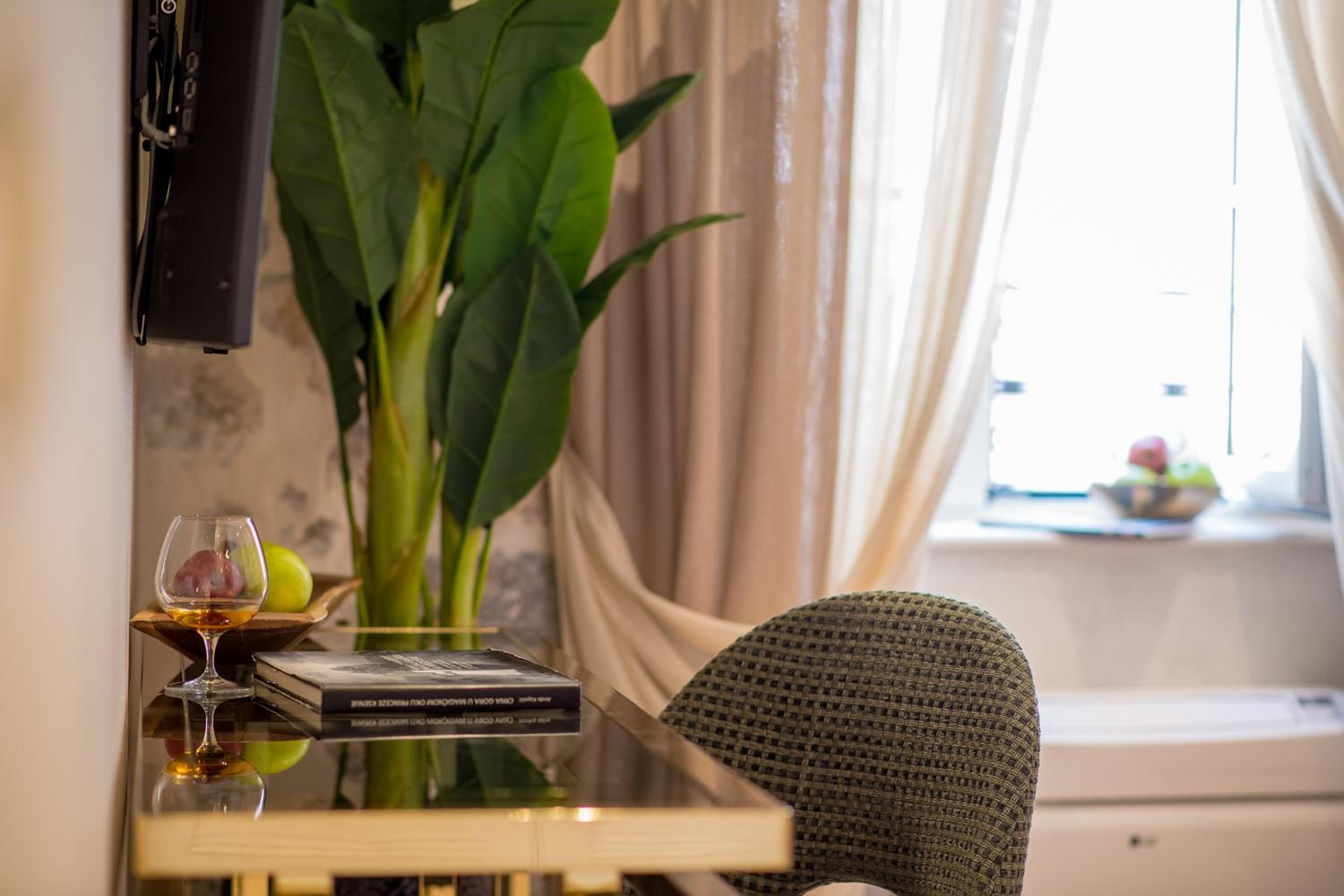 One-Bedroom Apartment - Photo 17