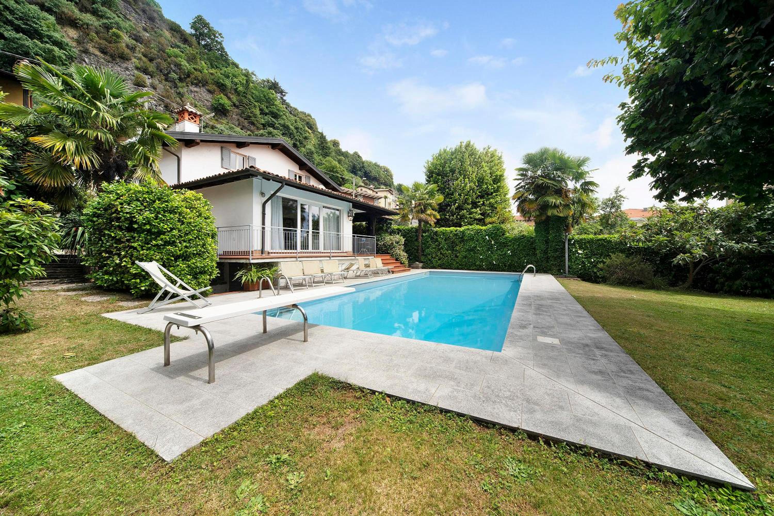 Villa with Garden View - Photo 22