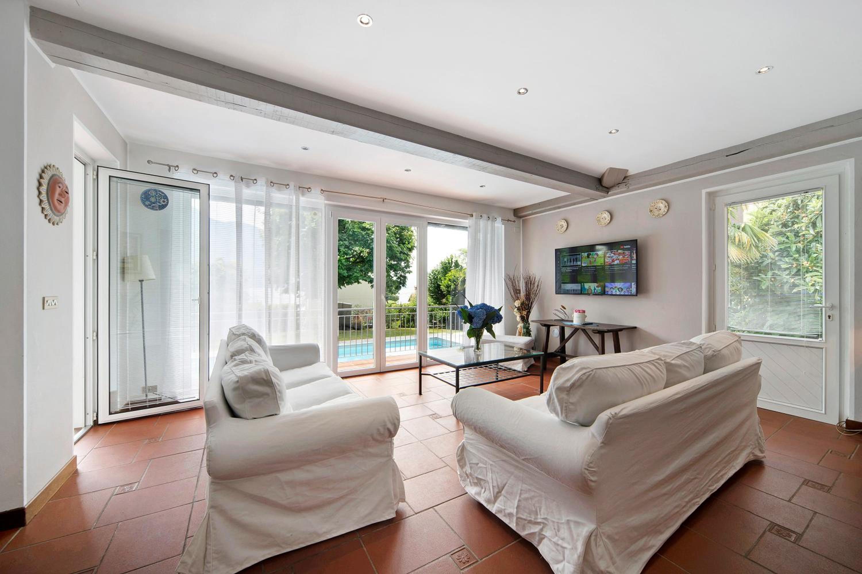 Villa with Garden View - Photo 2