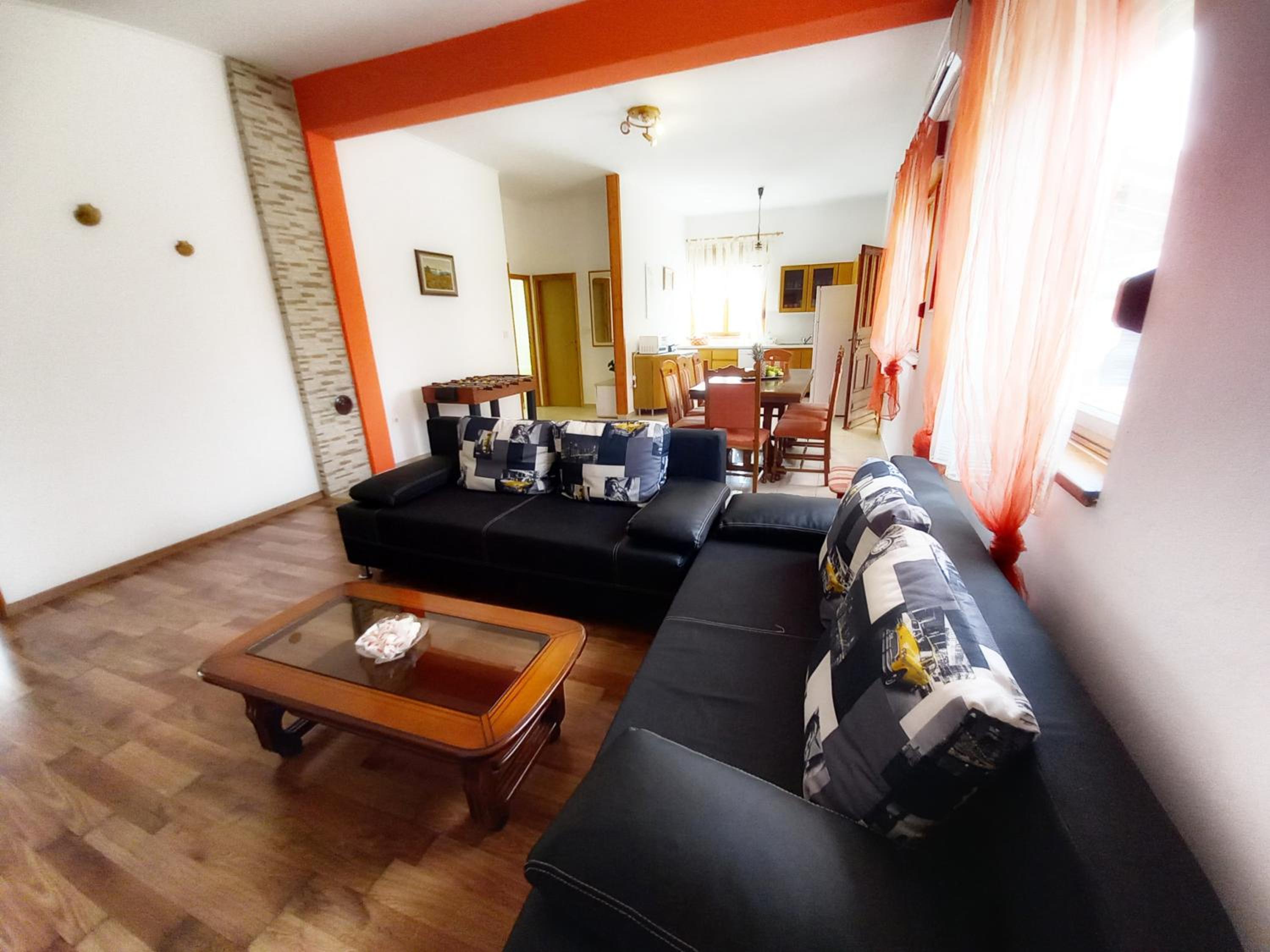 Four-Bedroom House photo 1