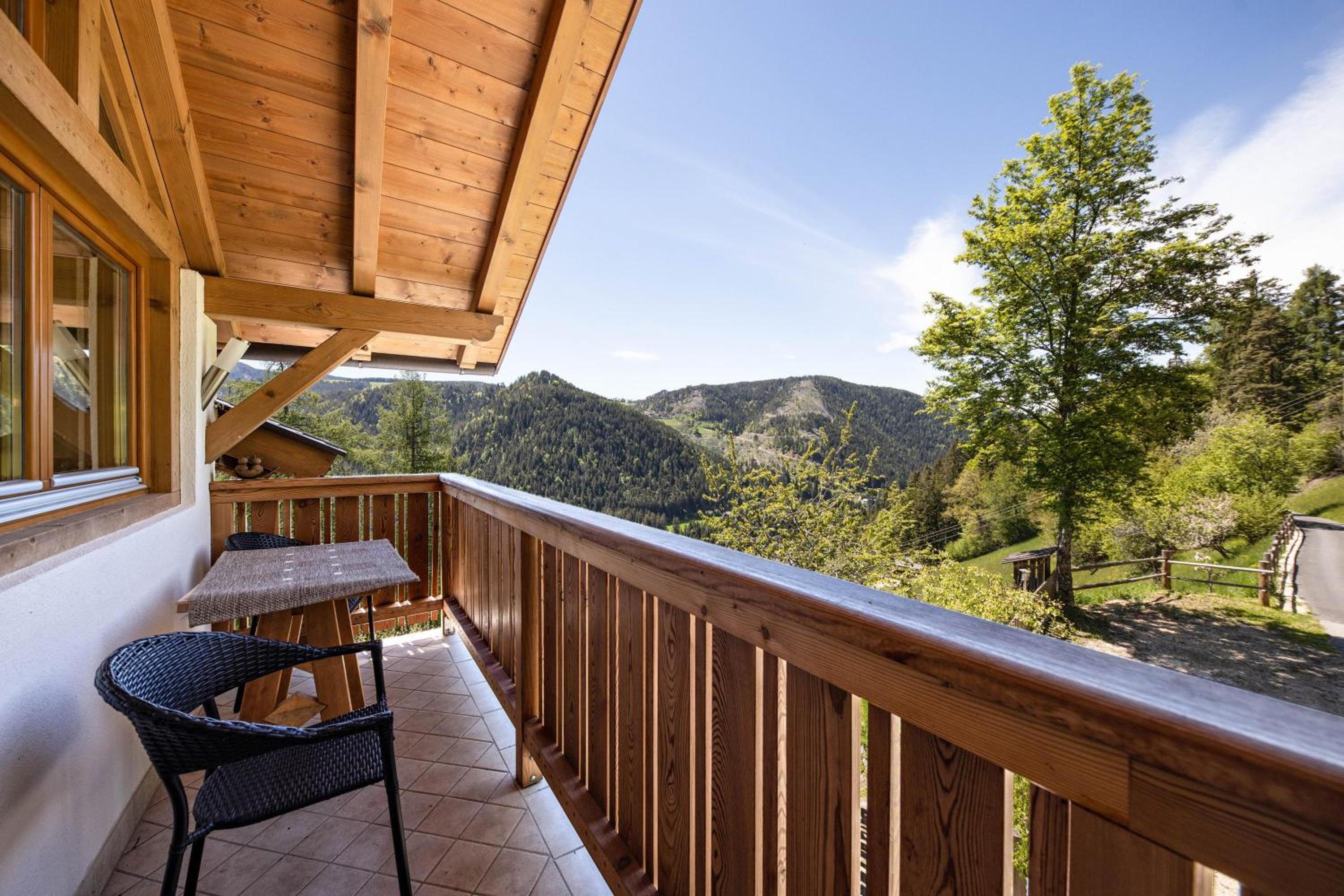 Superior One-Bedroom Apartment with Balcony - Photo 5