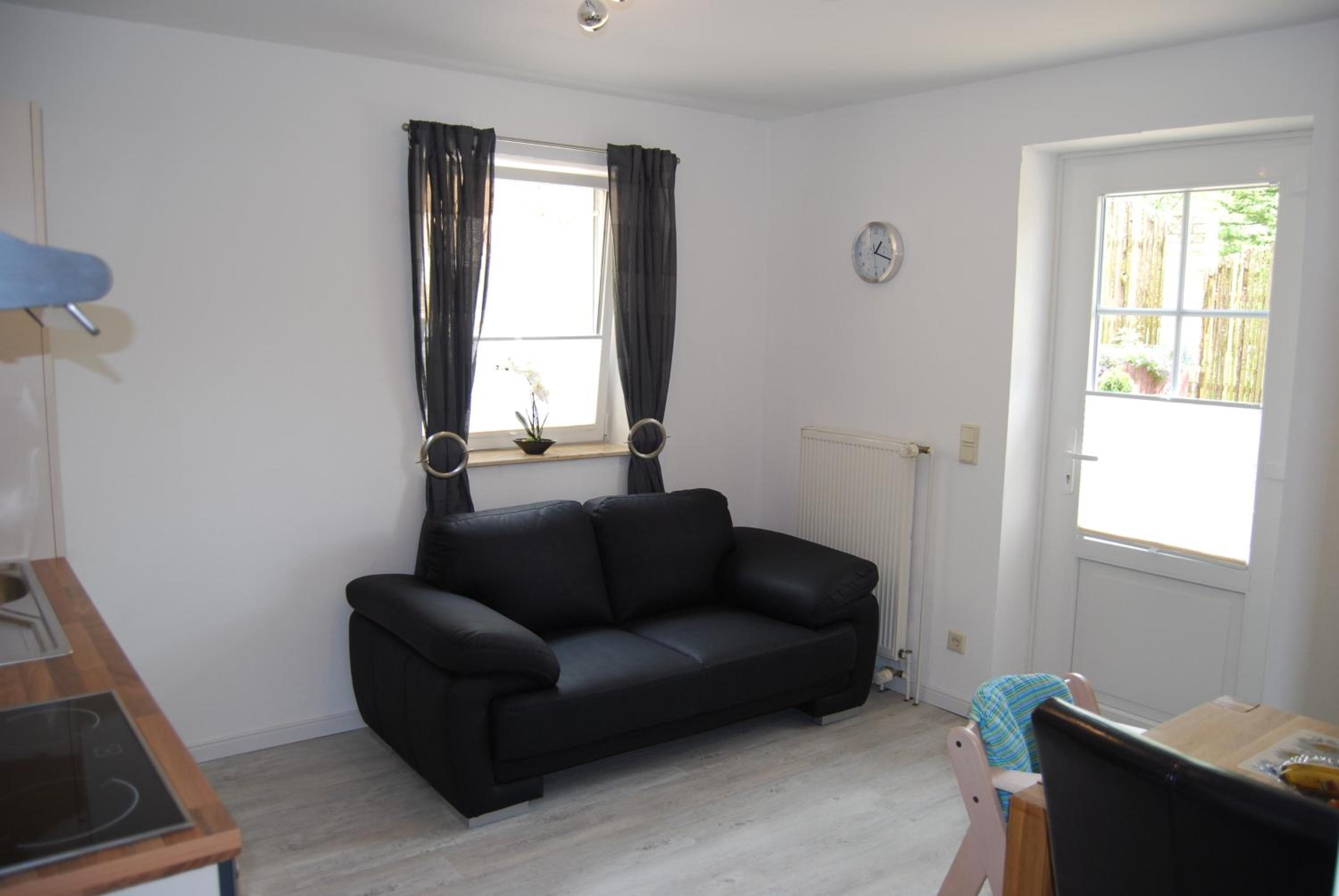 One-Bedroom Apartment - Ground Floor photo 3