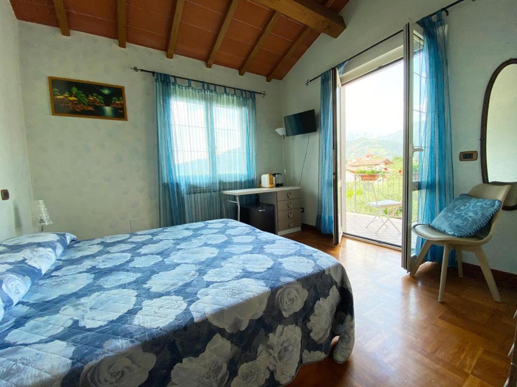 Double Room with Private External Bathroom - Photo 7