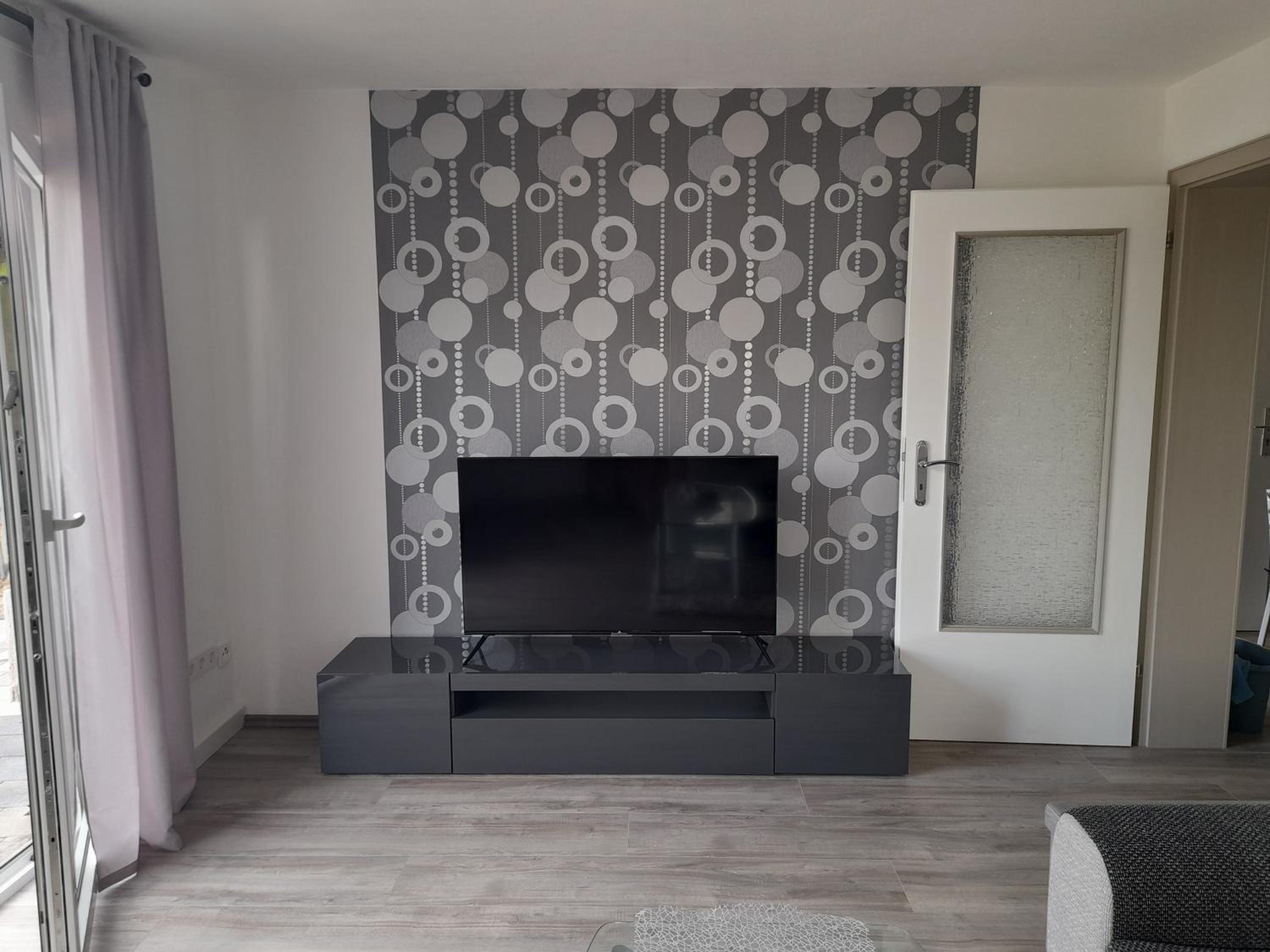 One-Bedroom Apartment - Photo 14