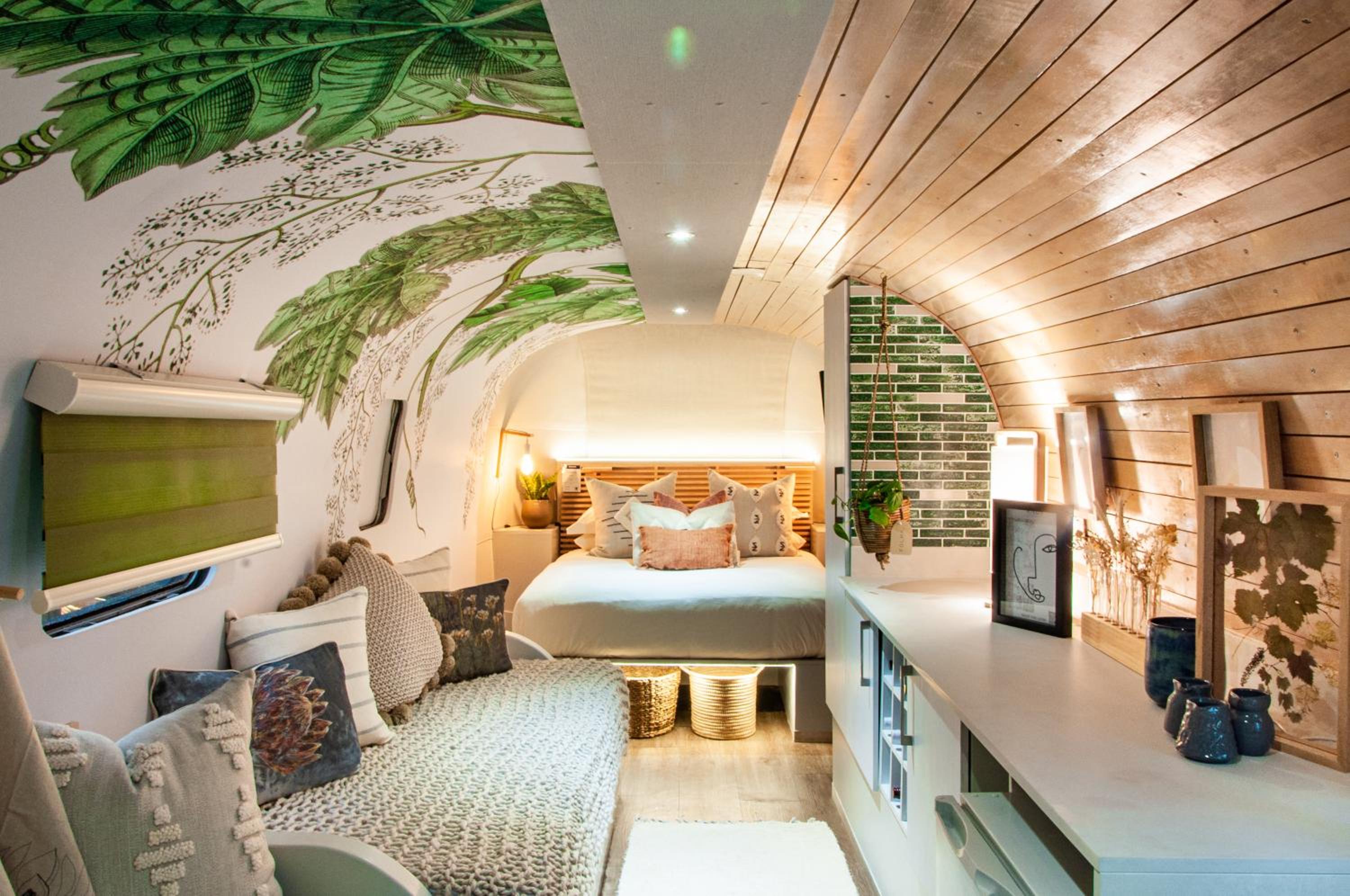Airstream Trailer Suite - Photo 1