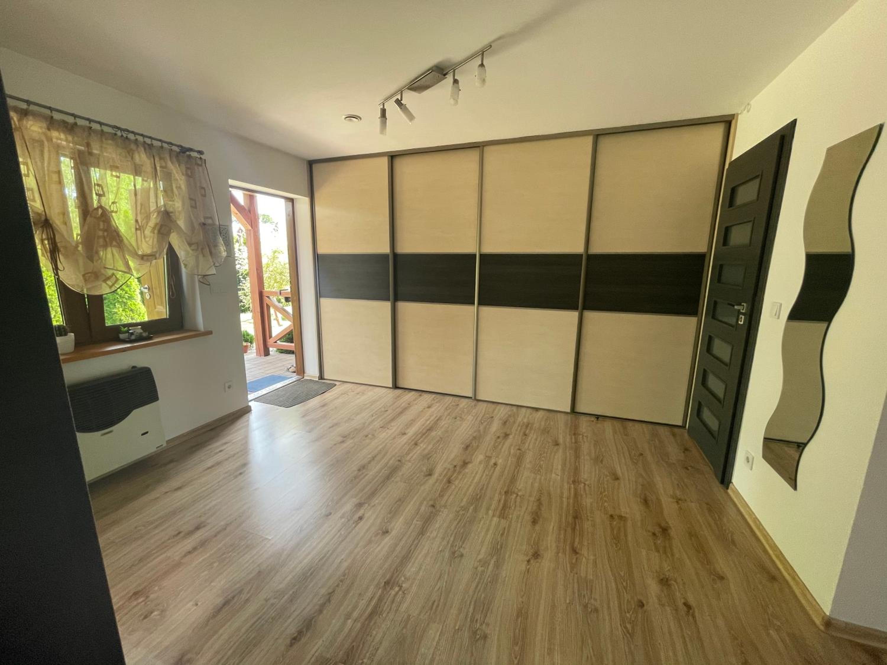 Apartment - Ground Floor photo 3