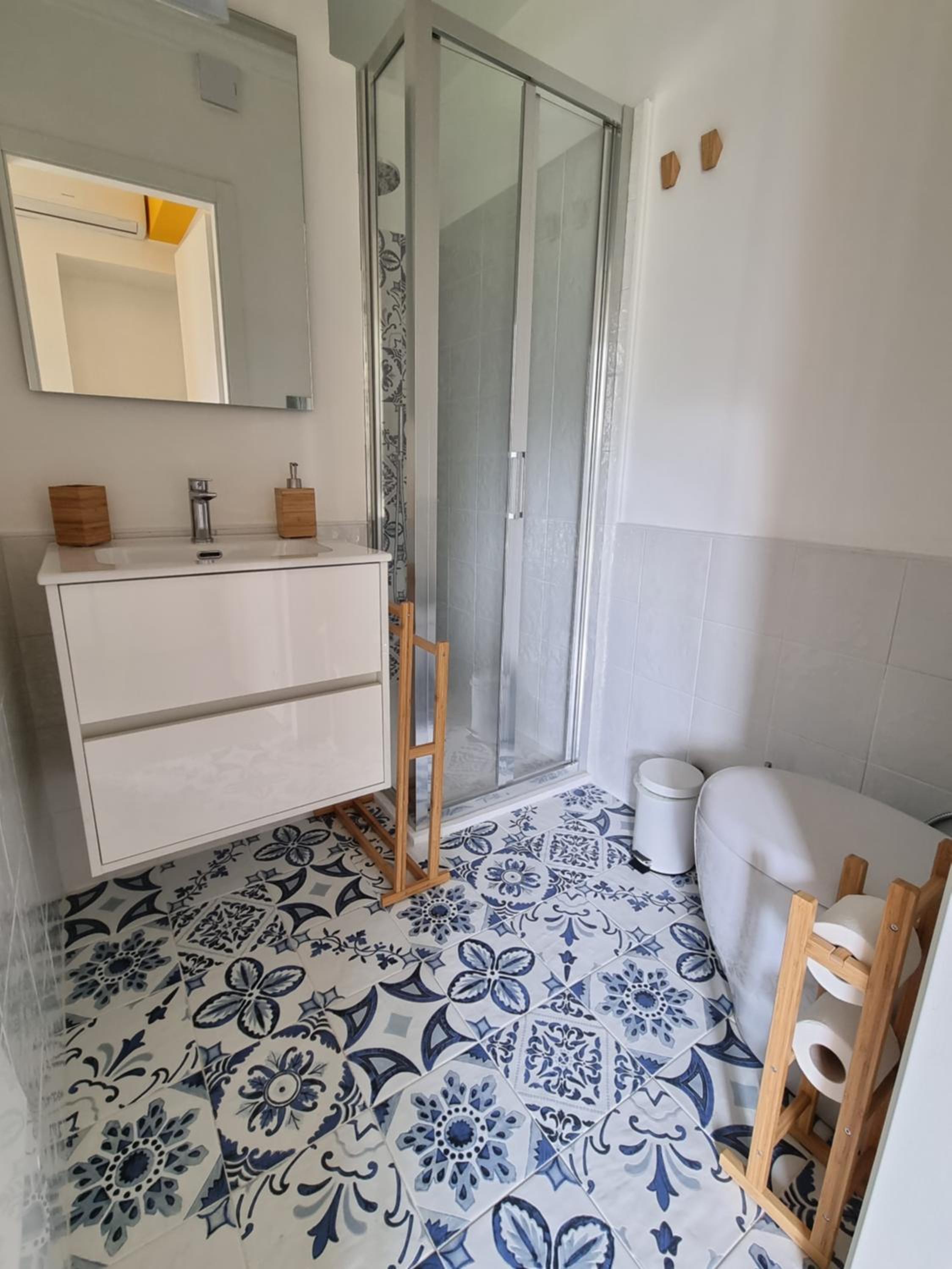 Double Room with Garden View - Photo 2