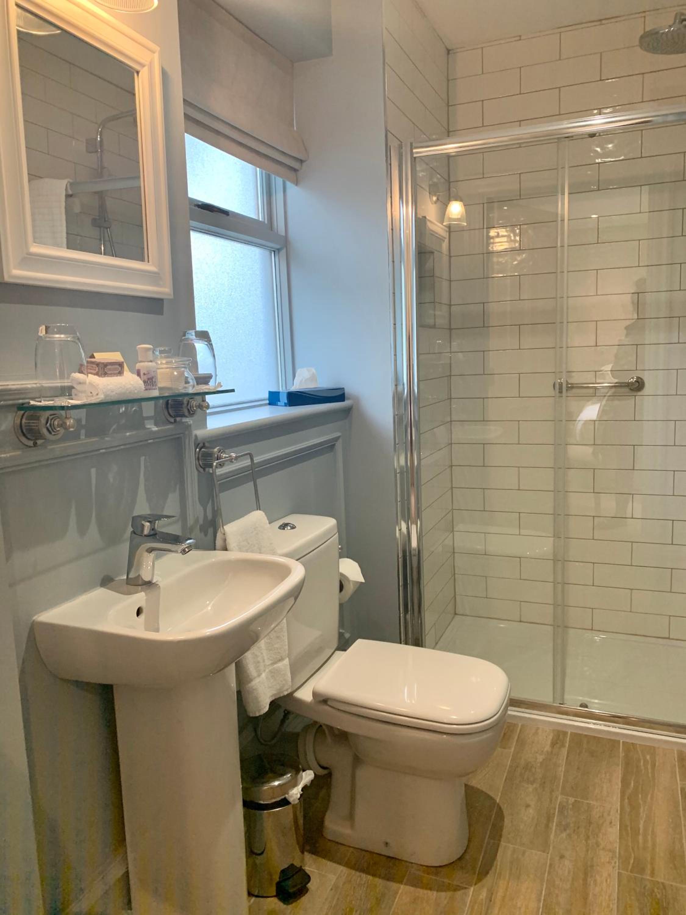 Double Room - Photo 15