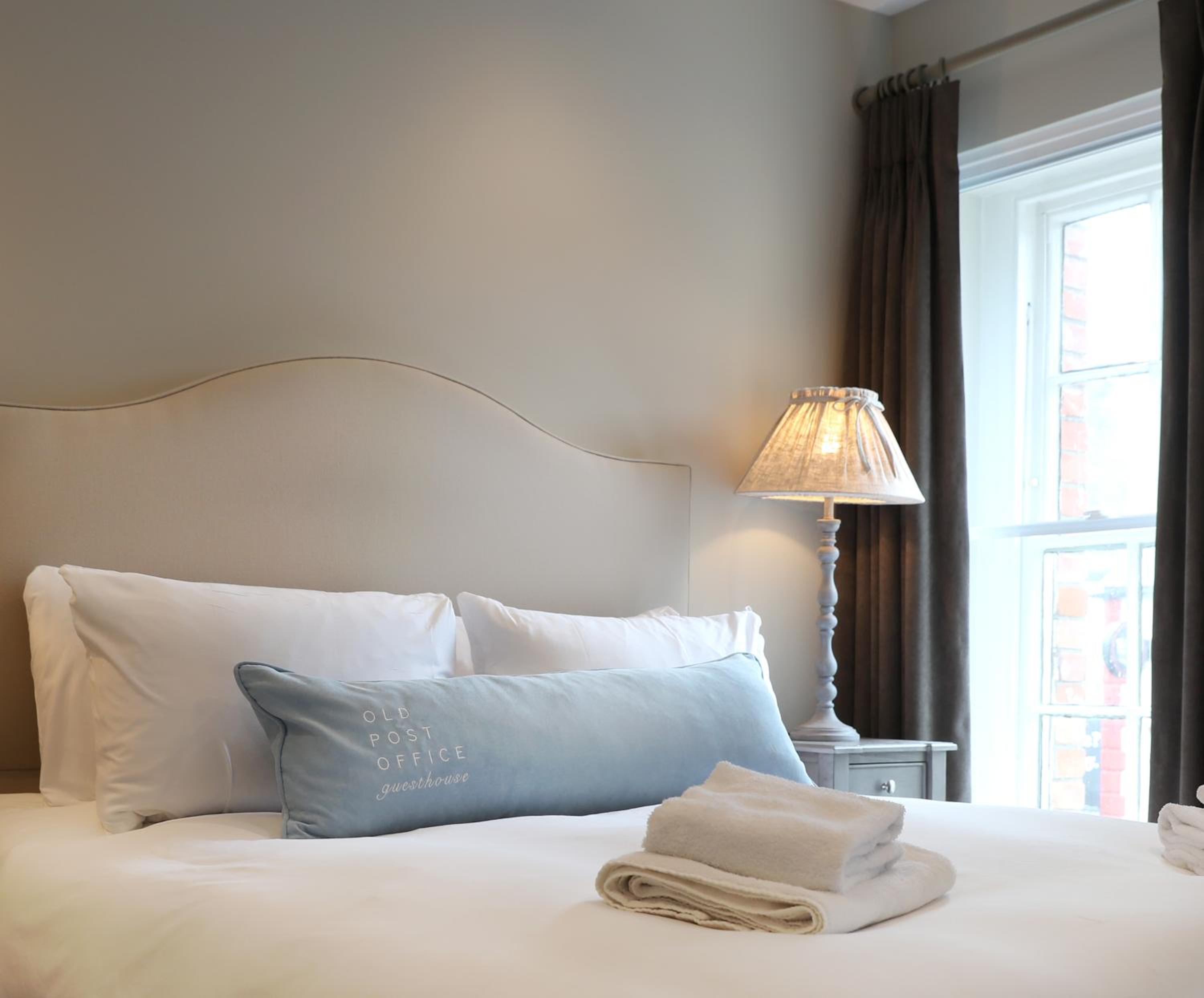 Double Room - Photo 5