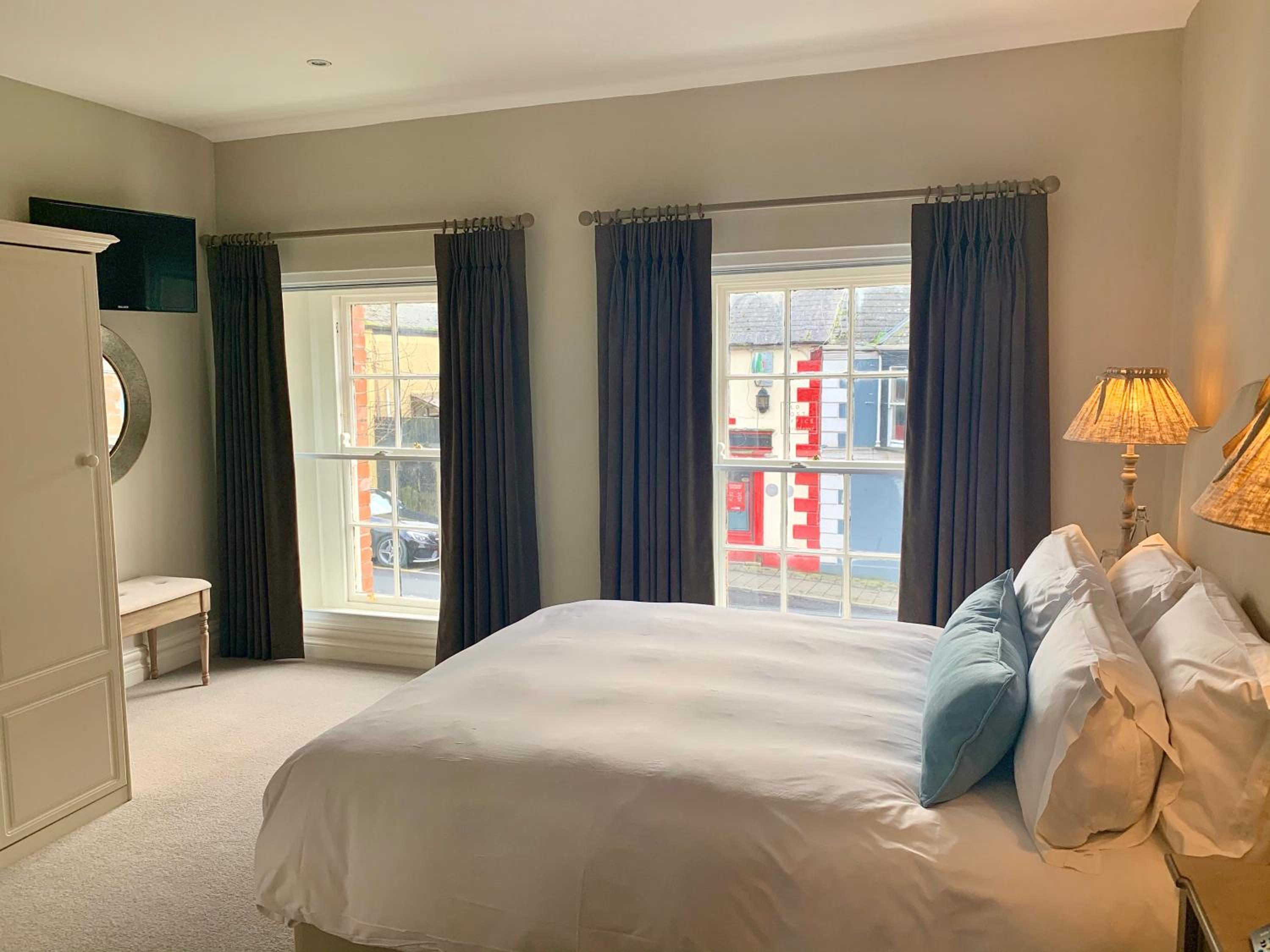 Double Room - Photo 6