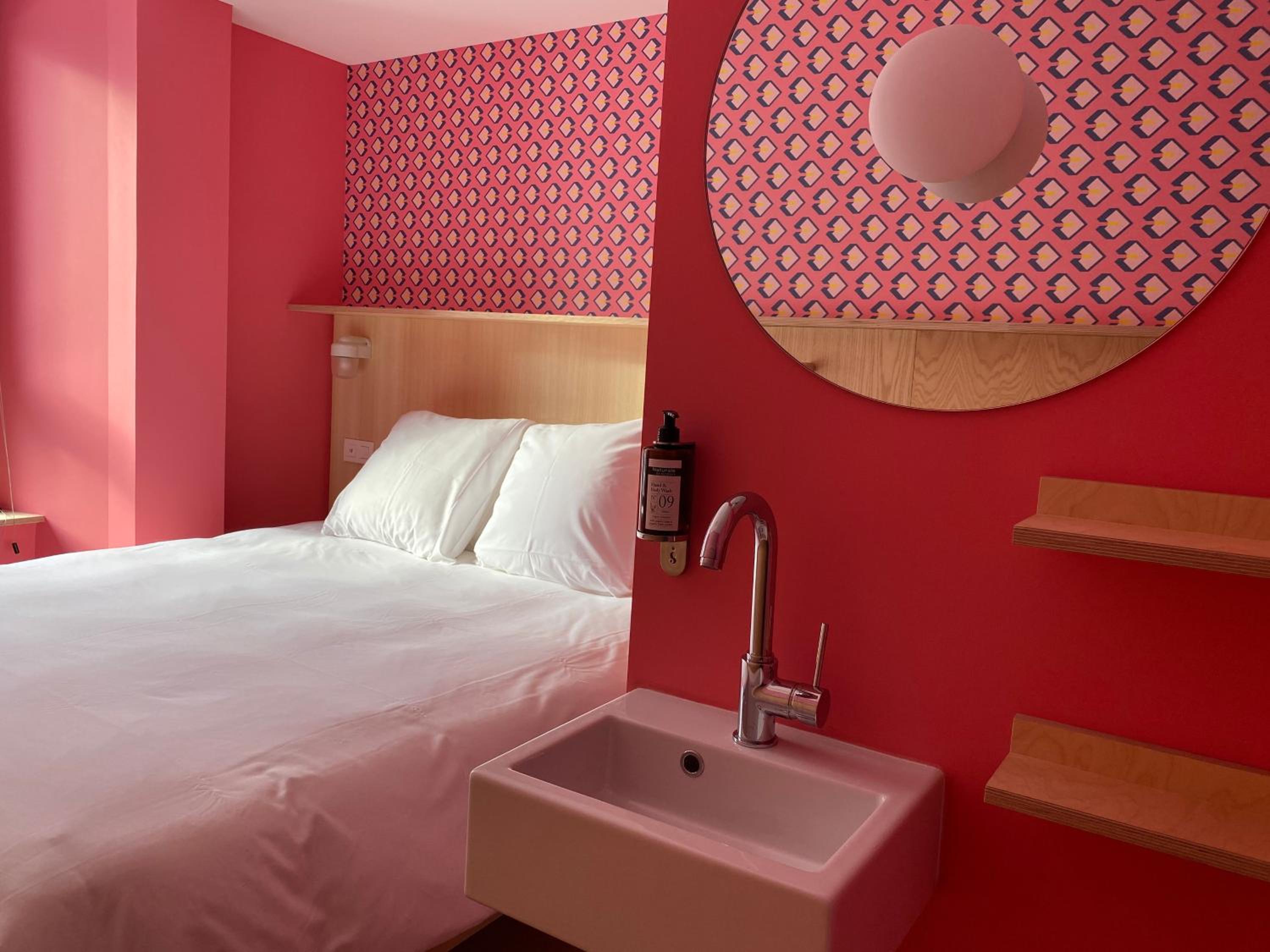 Small double room, 10m2