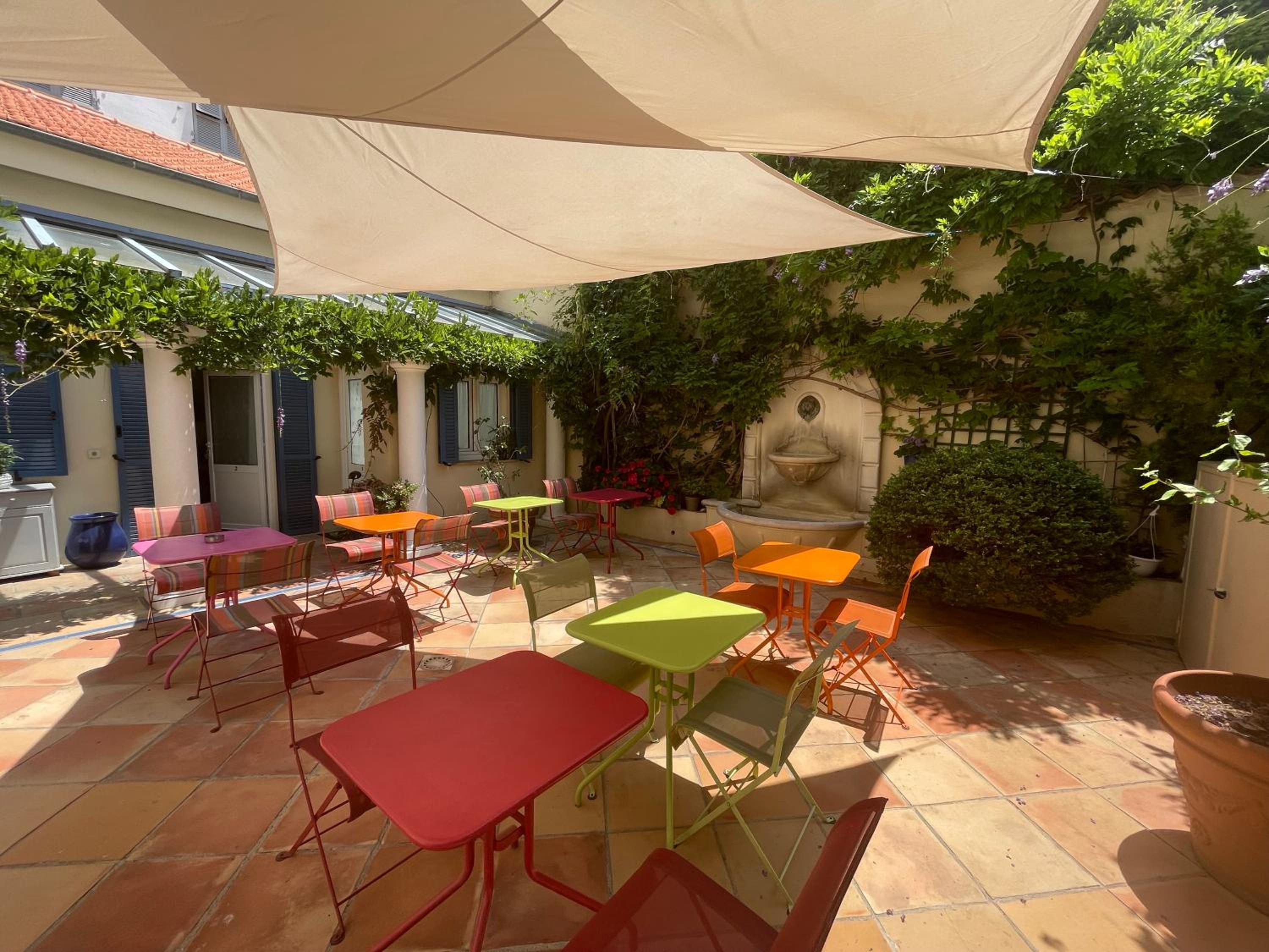 Double room with patio view - Ground Floor - Photo 6