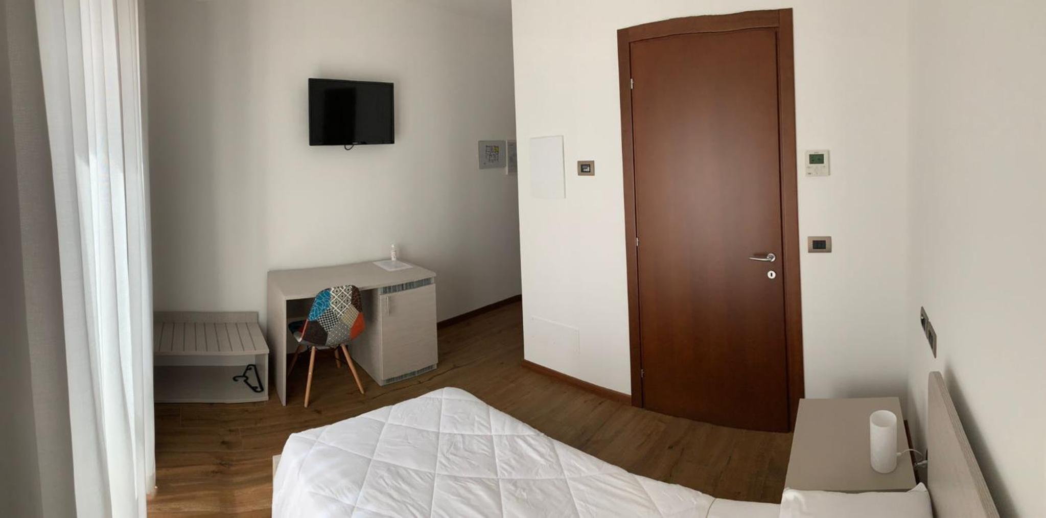 Single Room photo 3