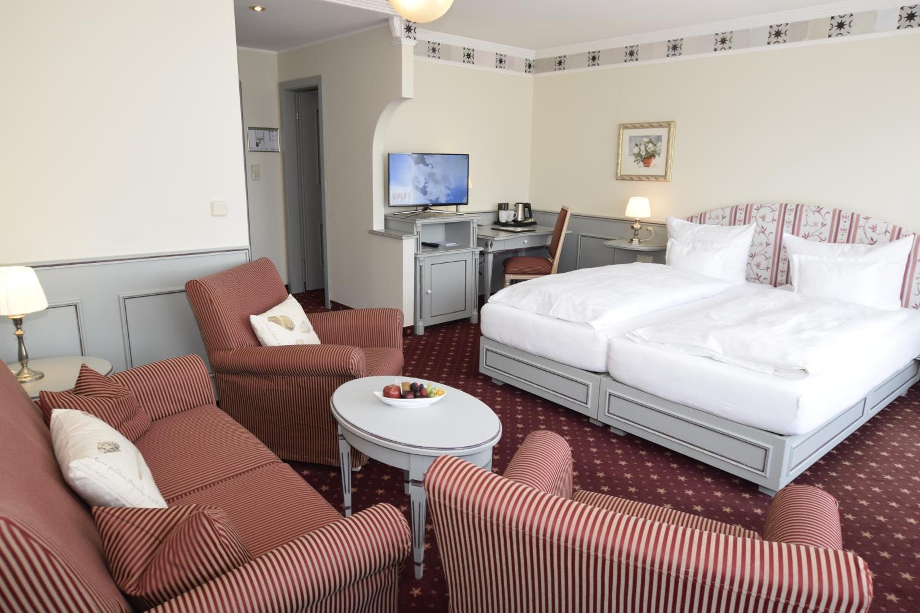Large Triple Room with Balcony