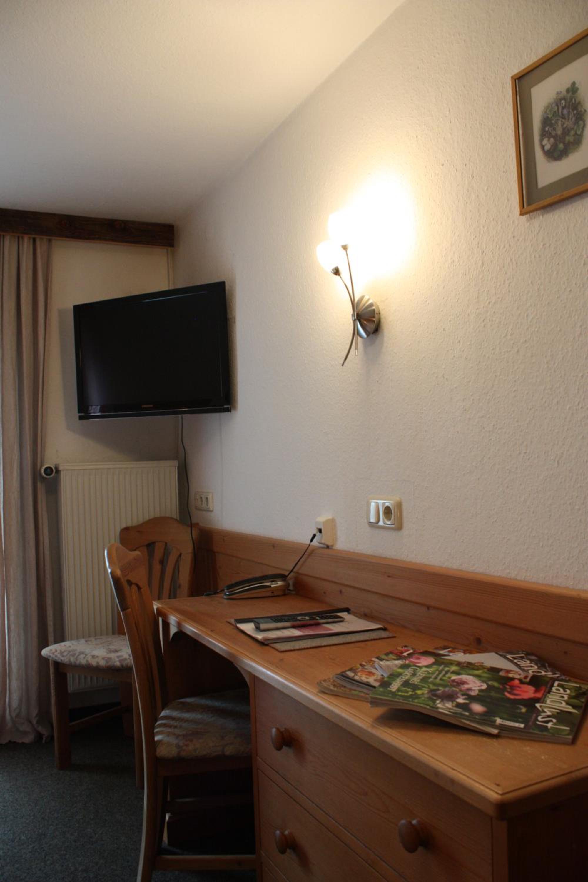 Standard Double Room photo 3