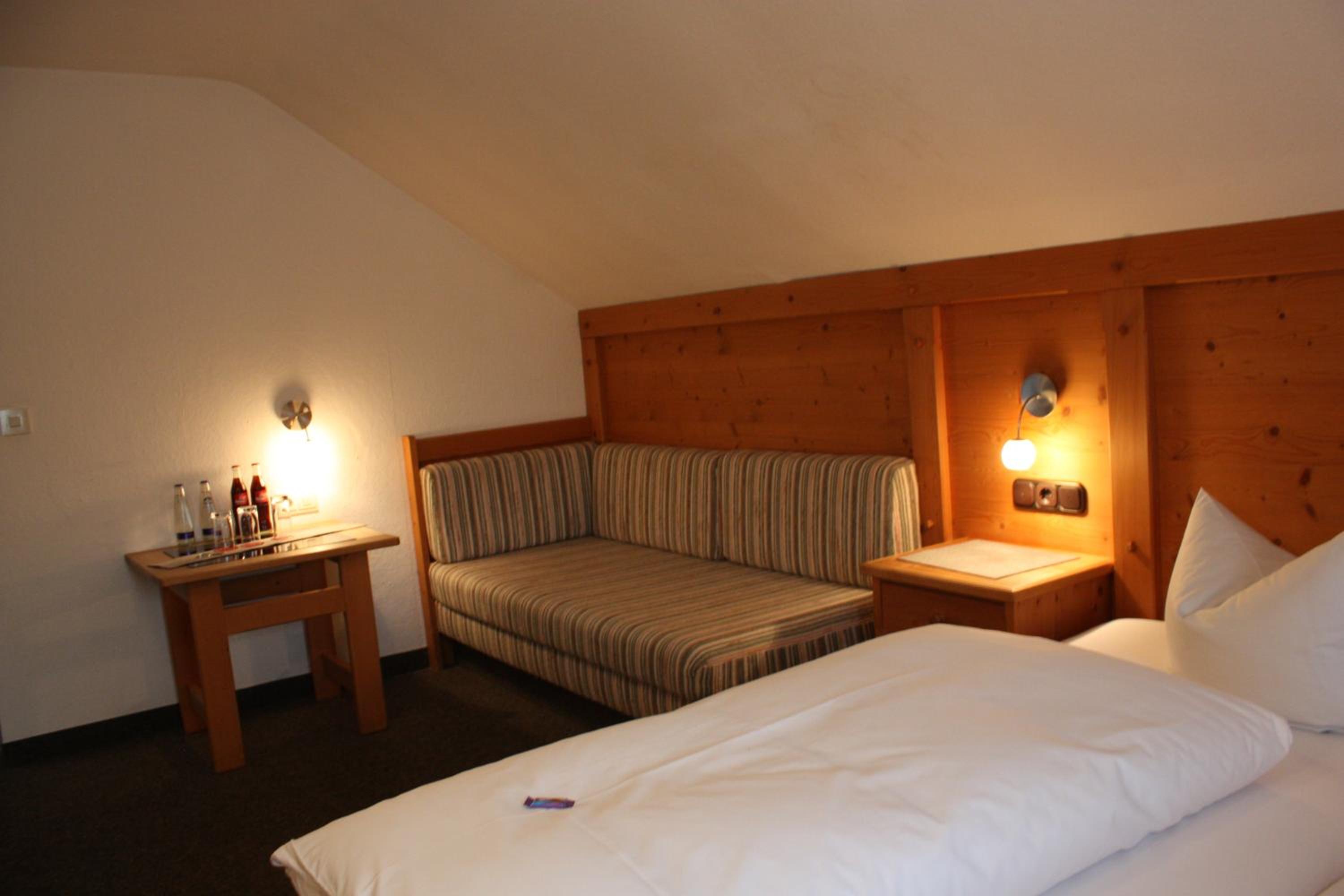 Standard Double Room photo 2