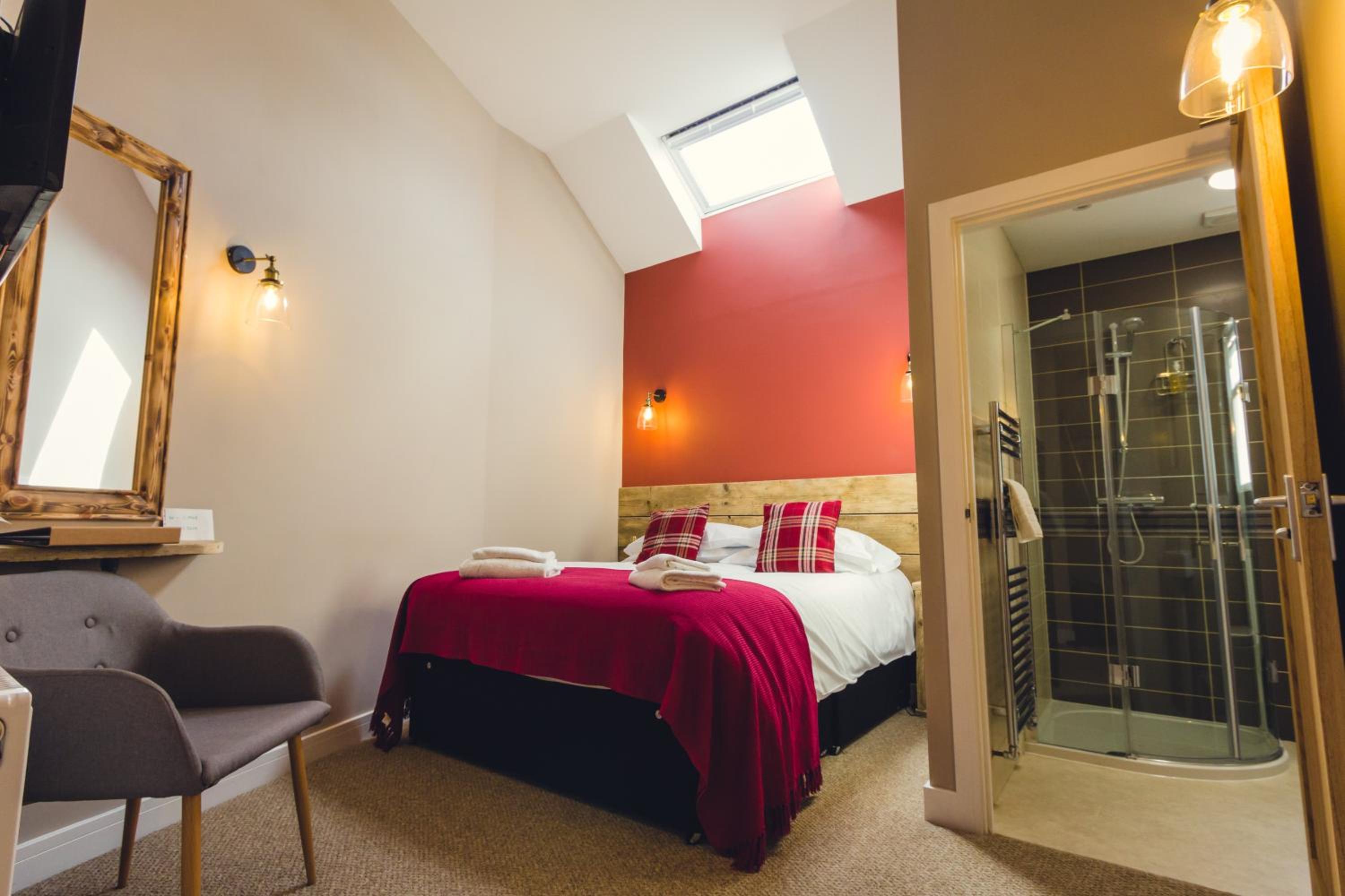 Double Room with Private Bathroom