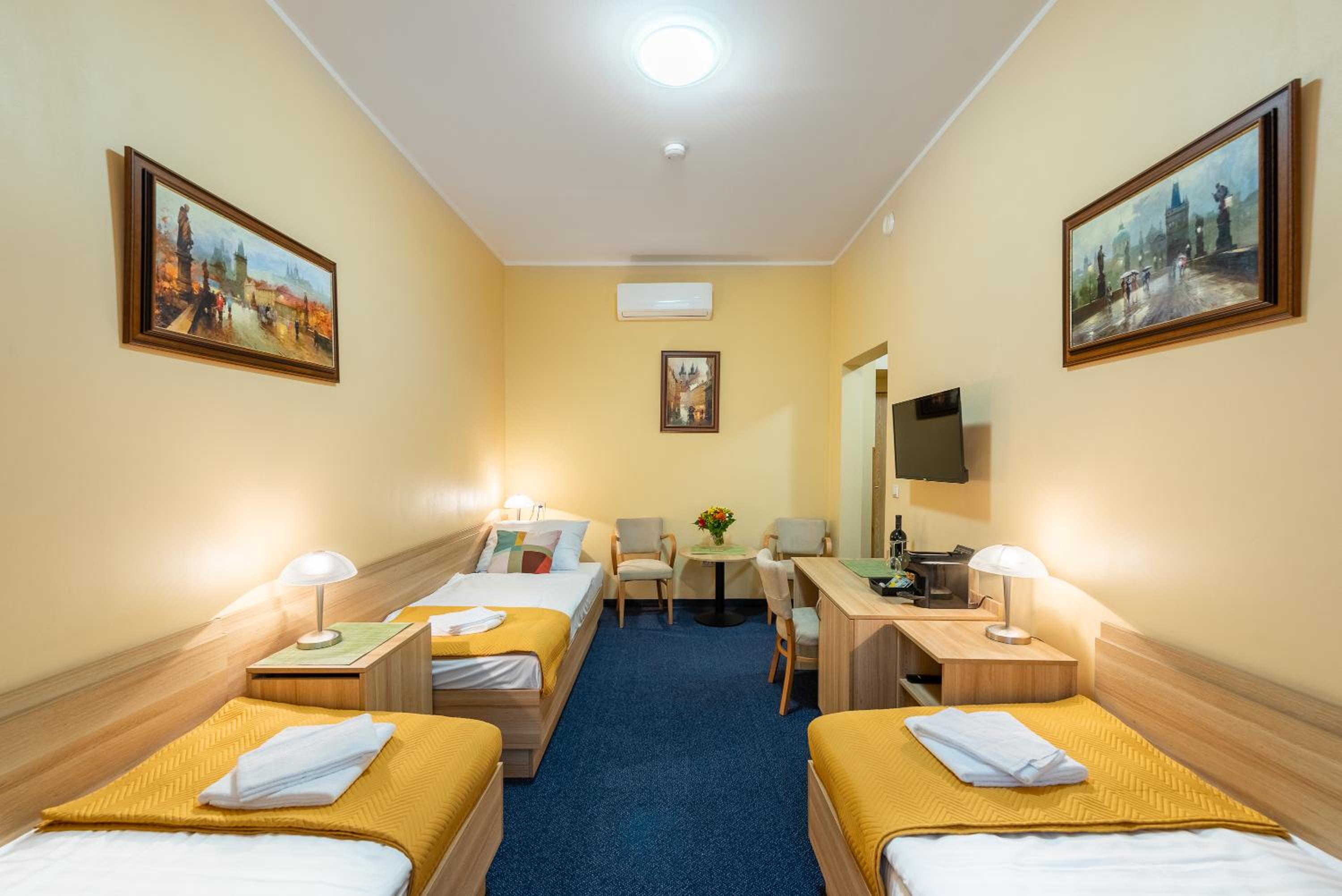Deluxe Triple Room