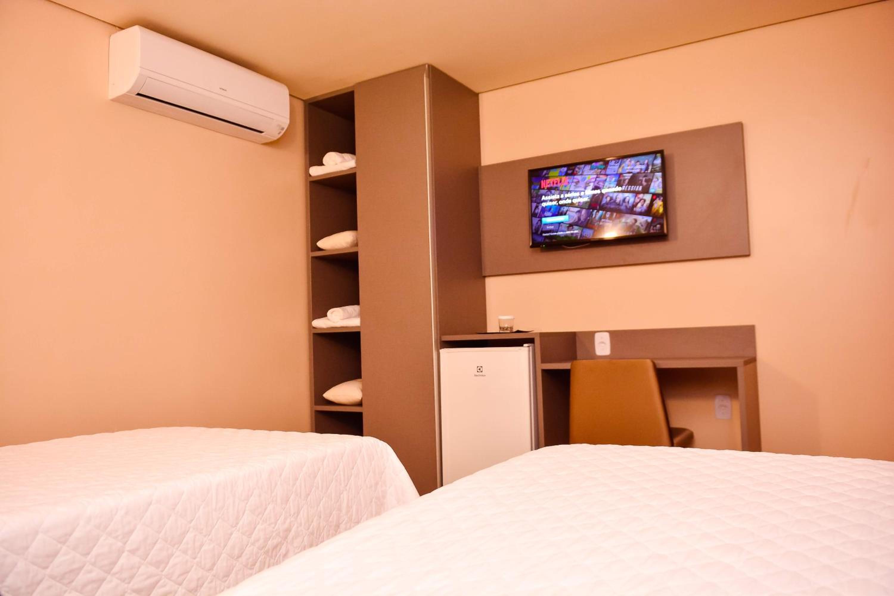 Standard Double Room - Photo 2