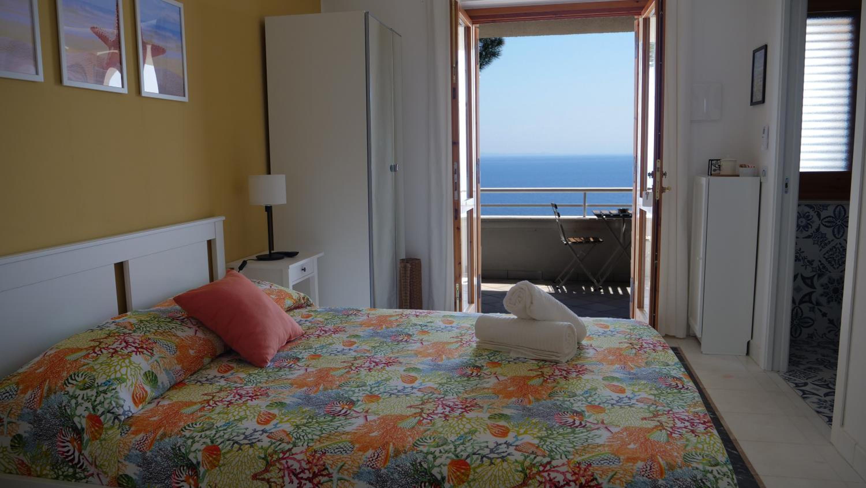 Standard Triple Room with Sea View - Photo 1
