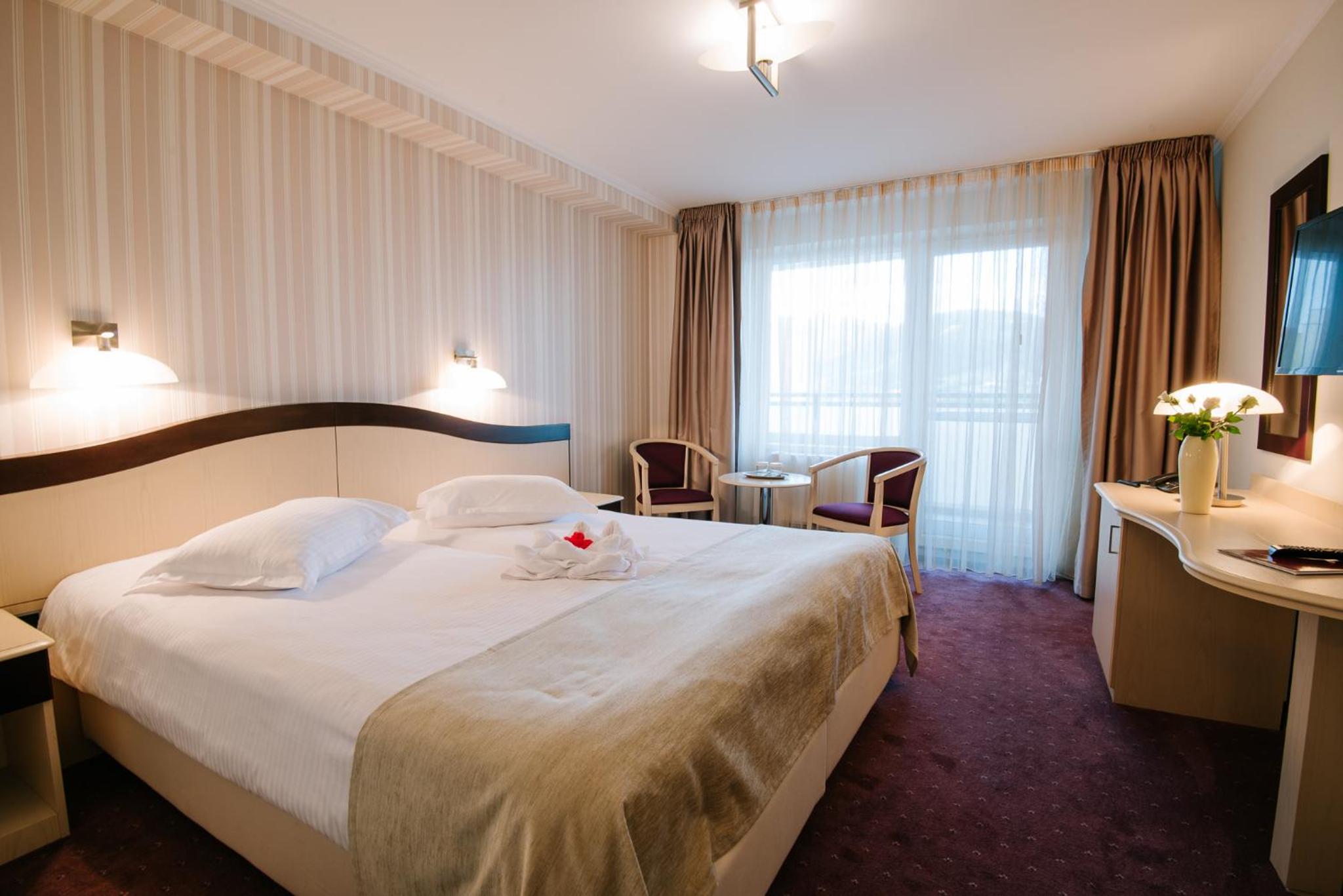 Double Room with Balcony photo 2
