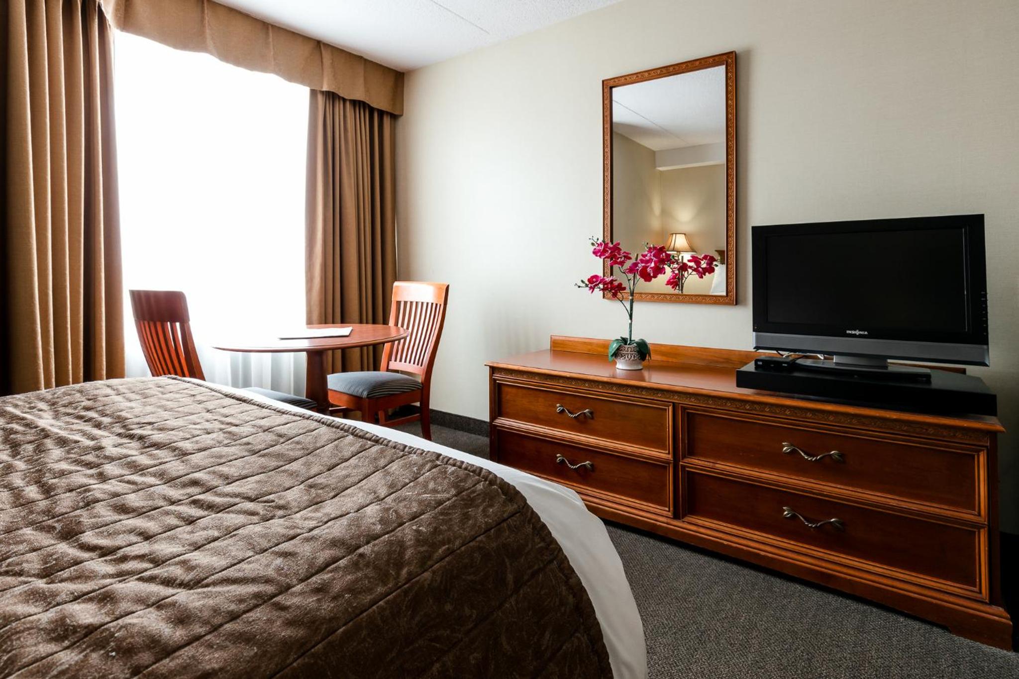 Queen Room
