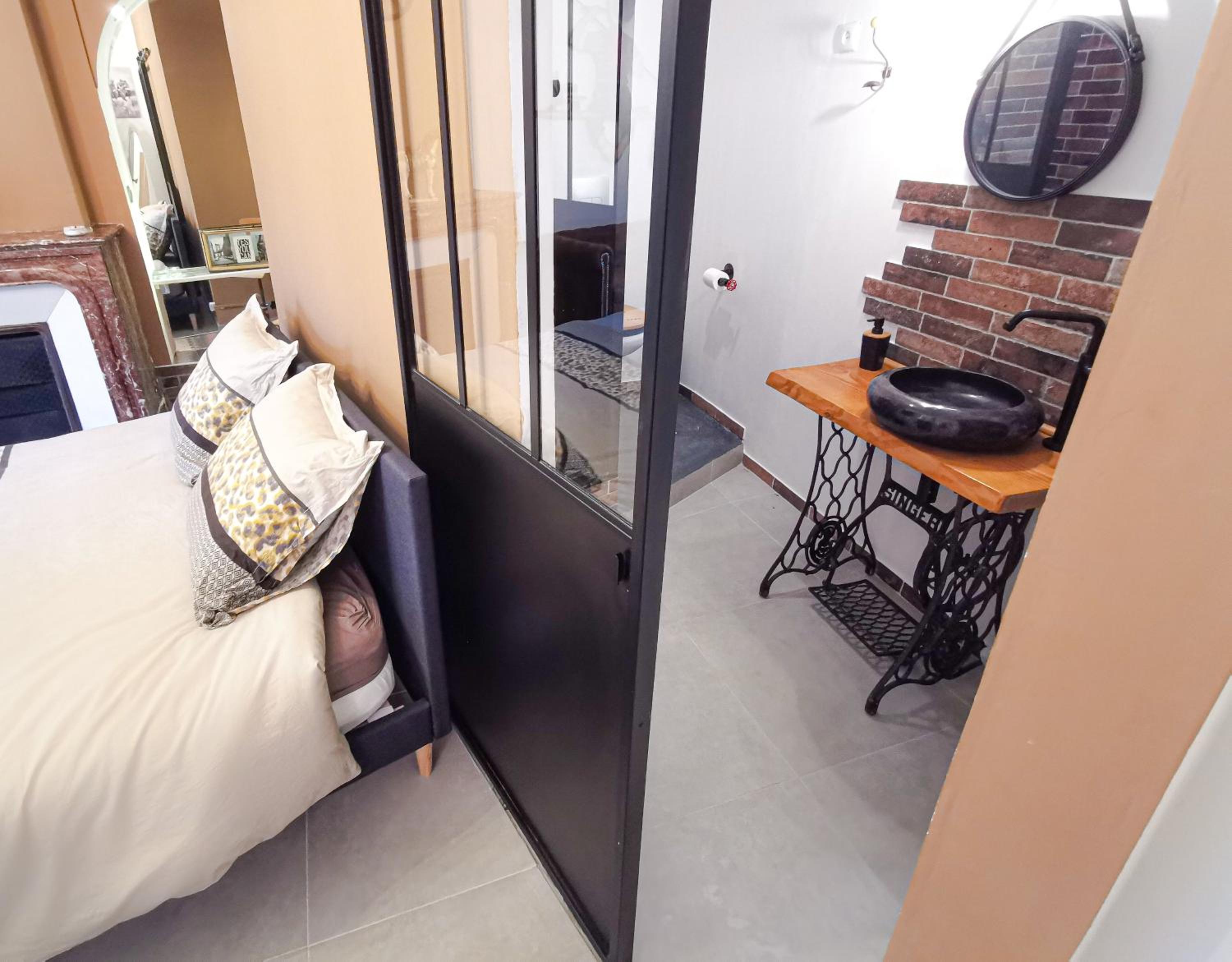 Double Room - Photo 3