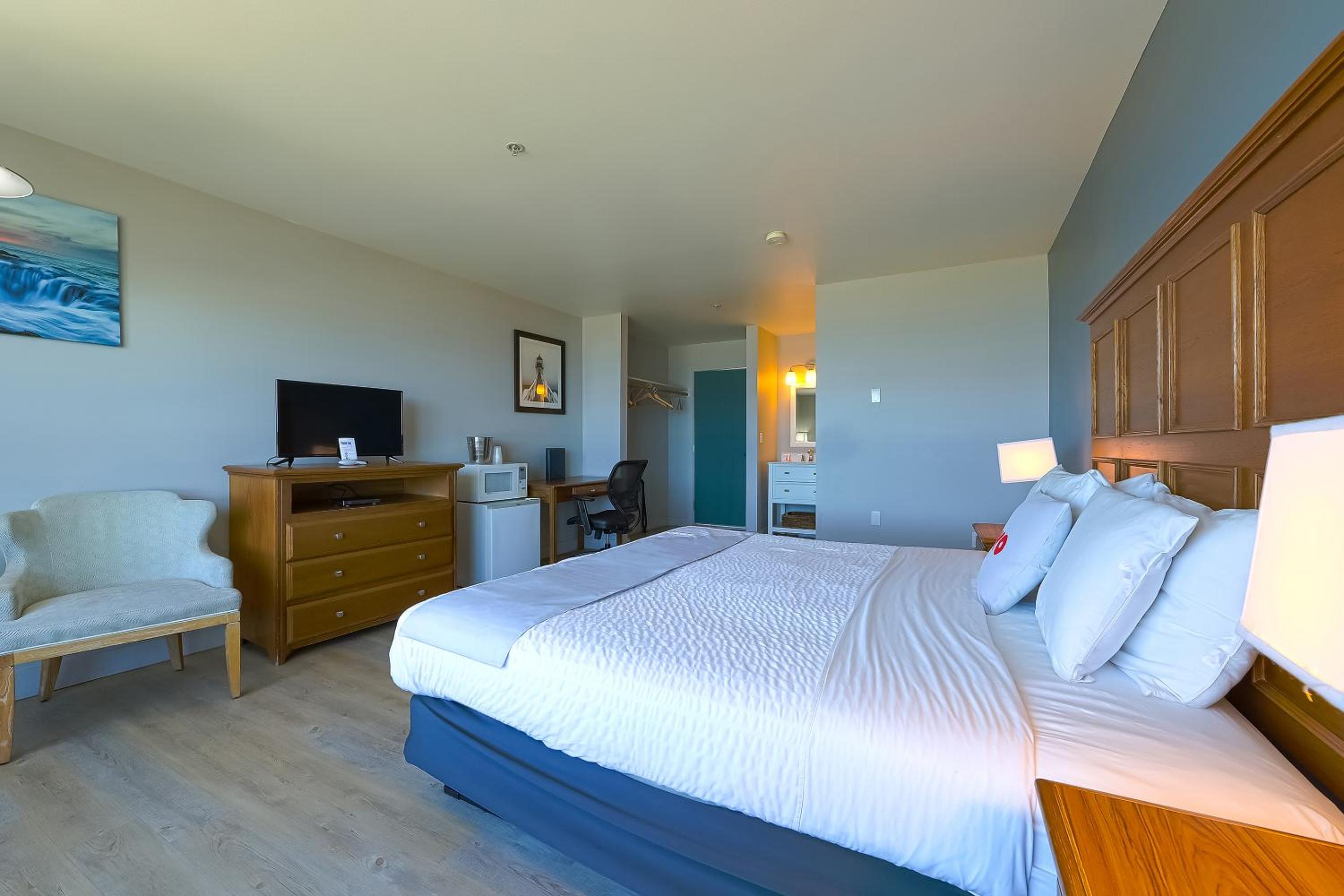 King Bed with Ocean view	 photo 2