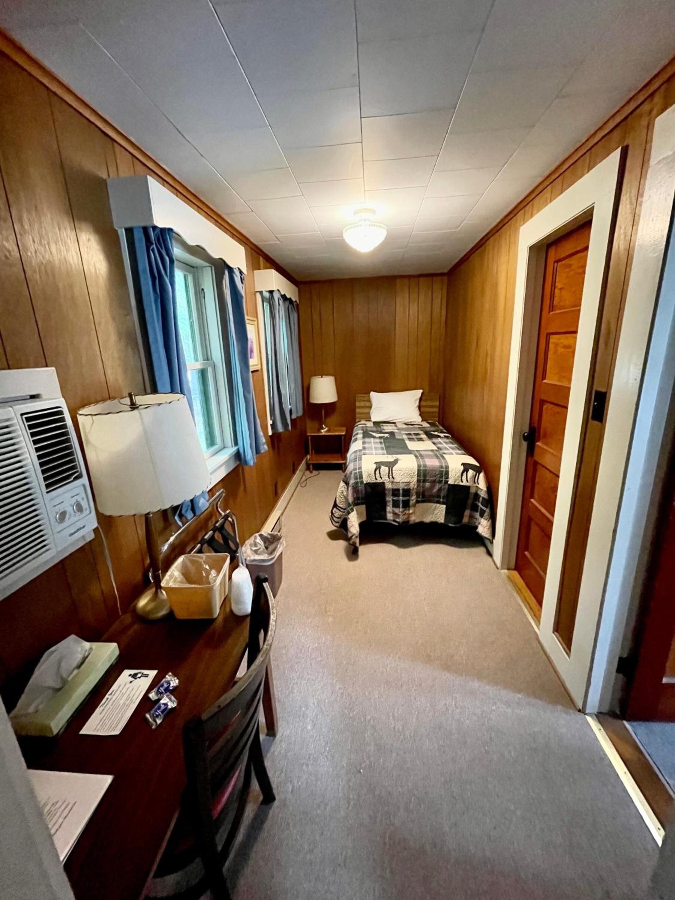 Family Cabin photo 2