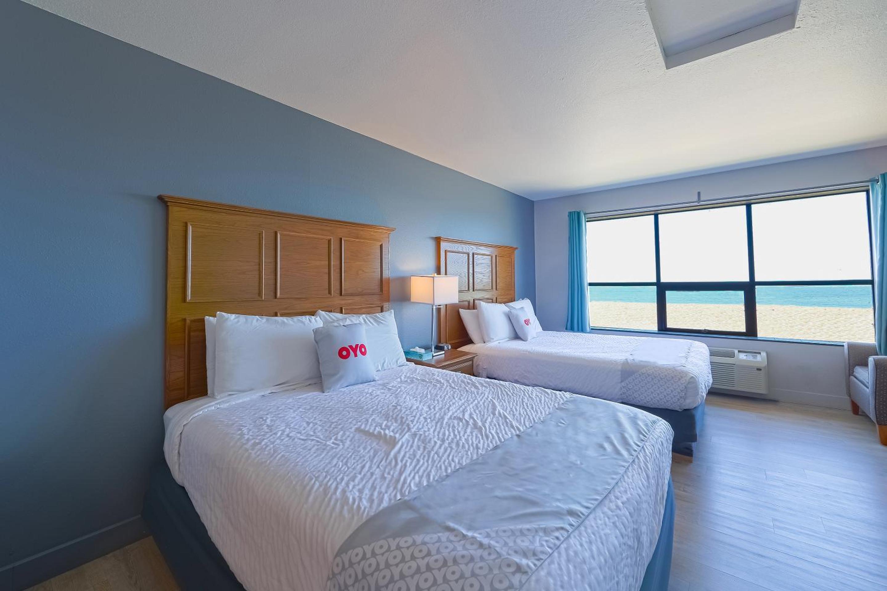 2 Queen Bed with Ocean view	 photo 1