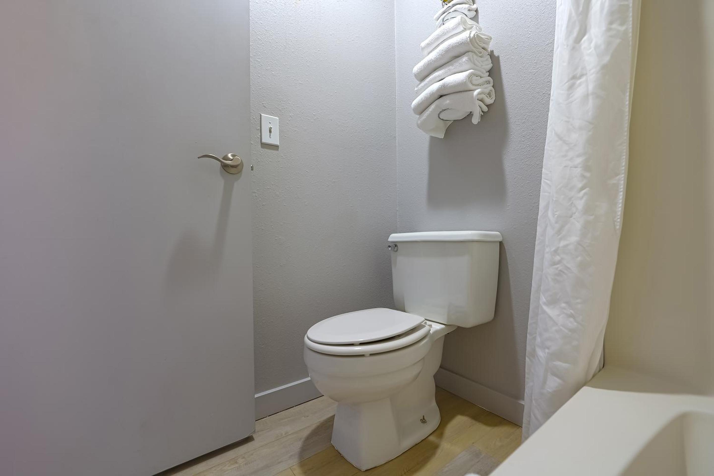 2 Queen Bed with Ocean view	 photo 3
