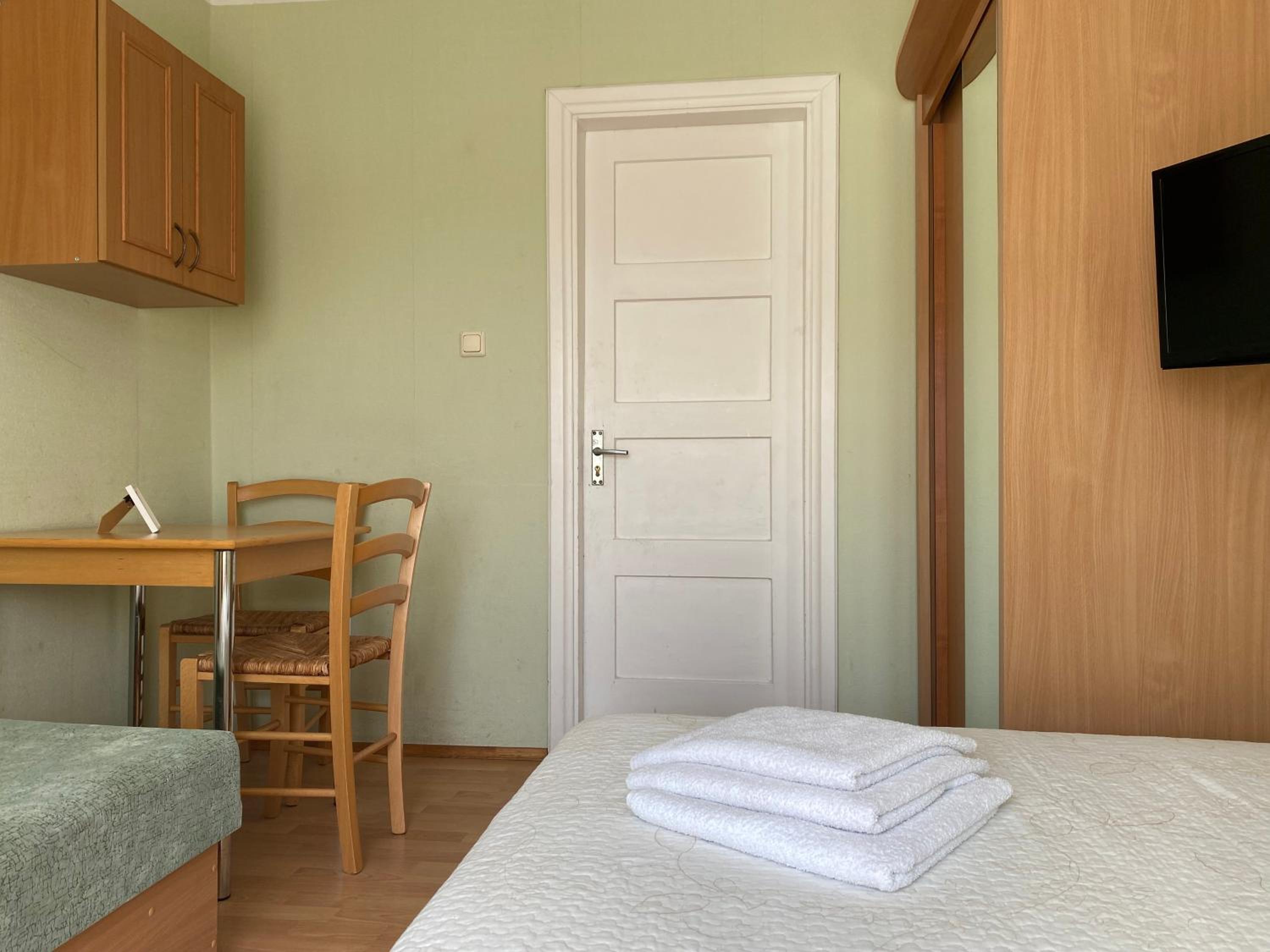 Triple Room with Terrace and Private External Bathroom photo 2