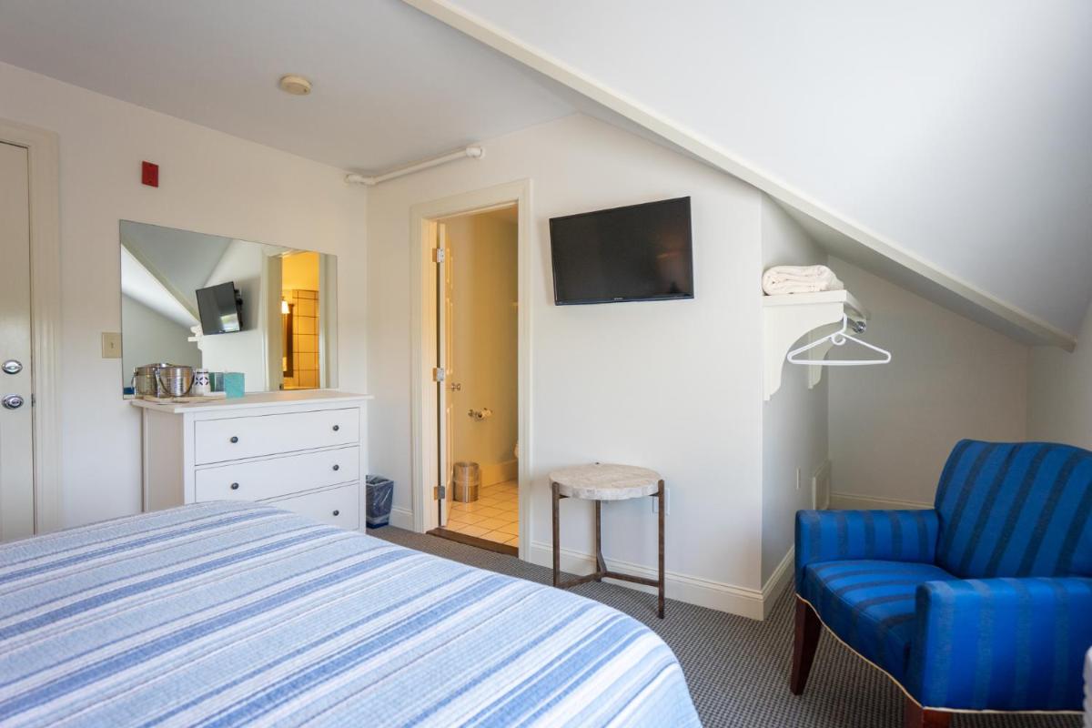 Queen Room