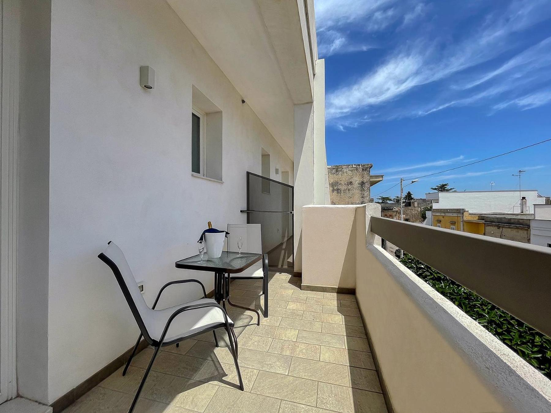 Double or Twin Room with Balcony photo 2