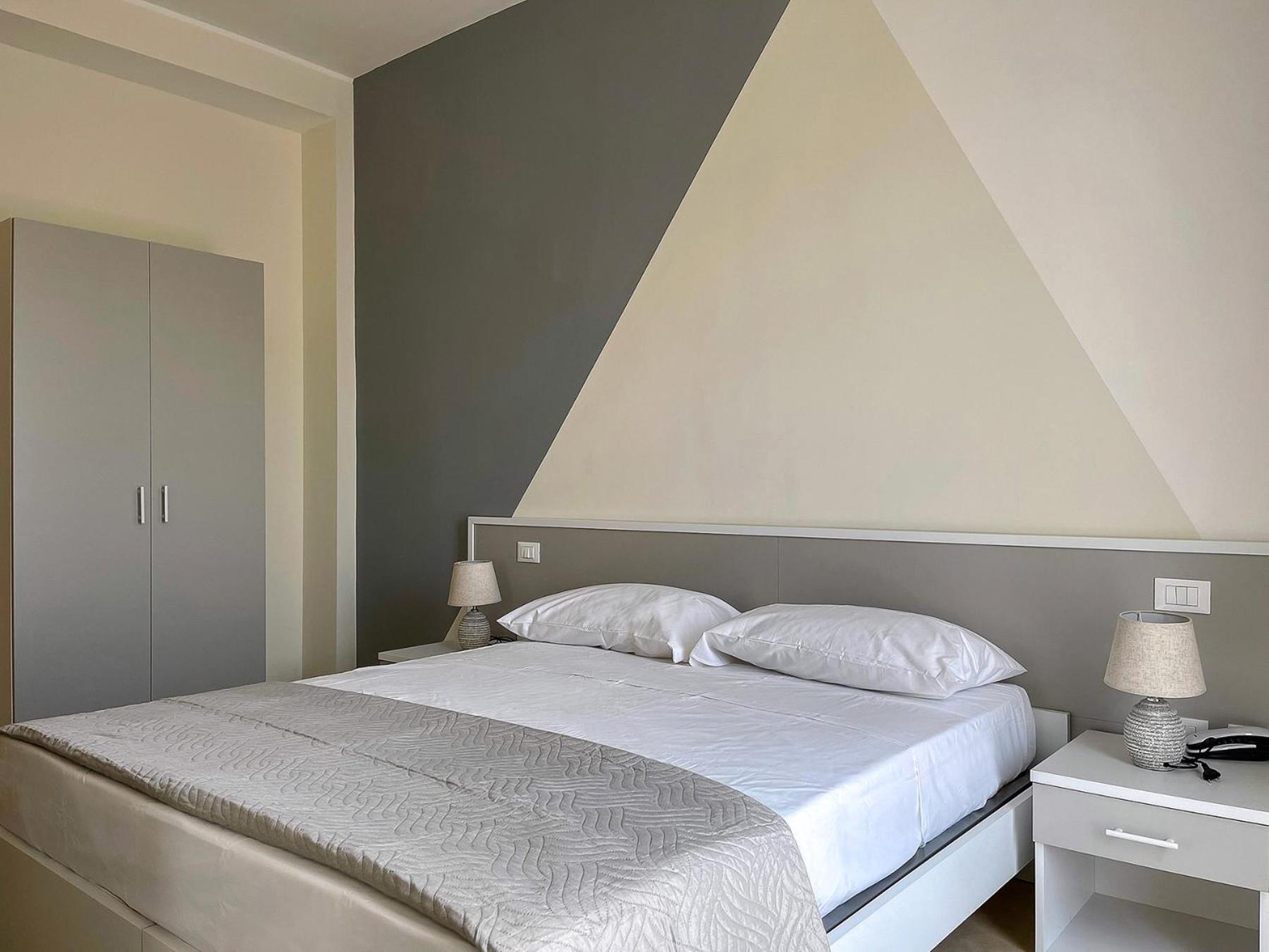 Double or Twin Room with Balcony photo 1