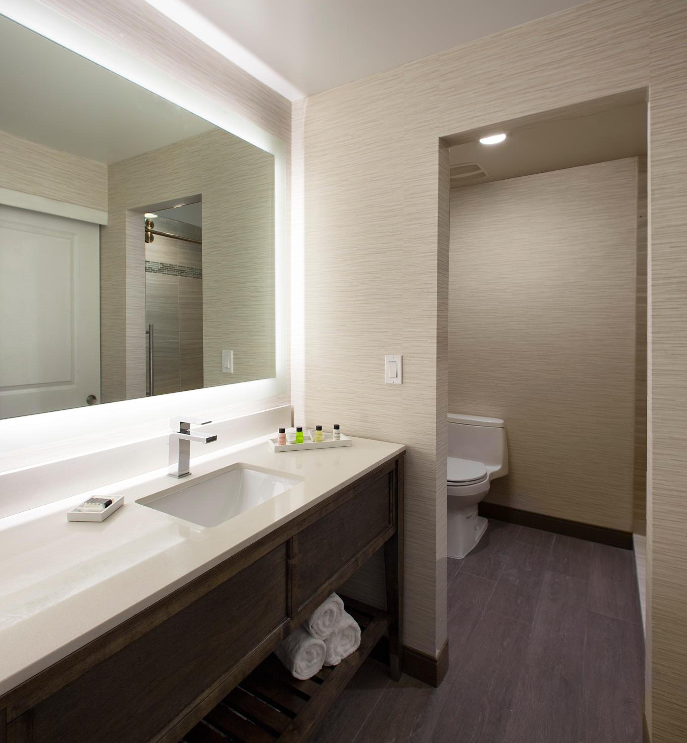King Room with Pool View photo 1