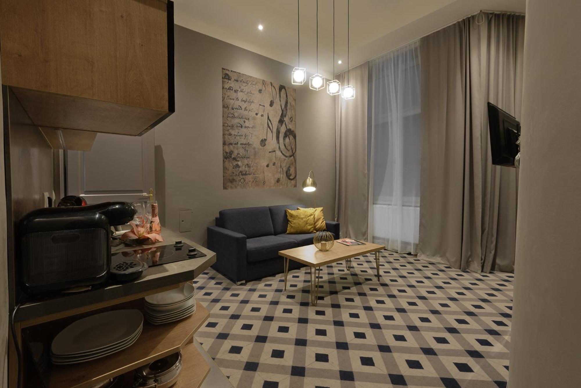 One-Bedroom Apartment