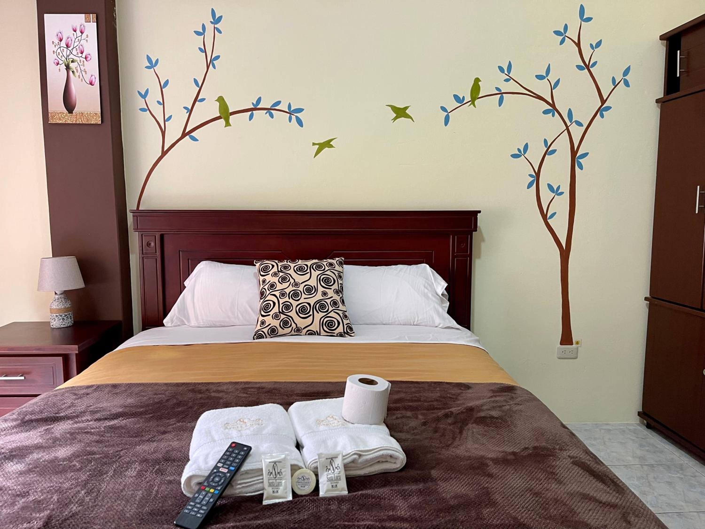 Queen Room photo 3