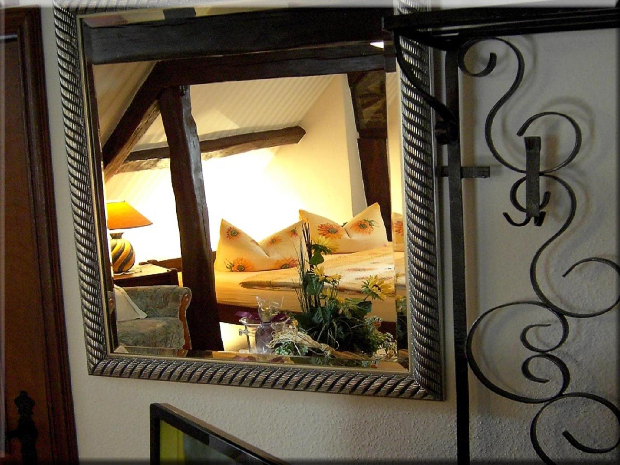 Suite - Photo 1