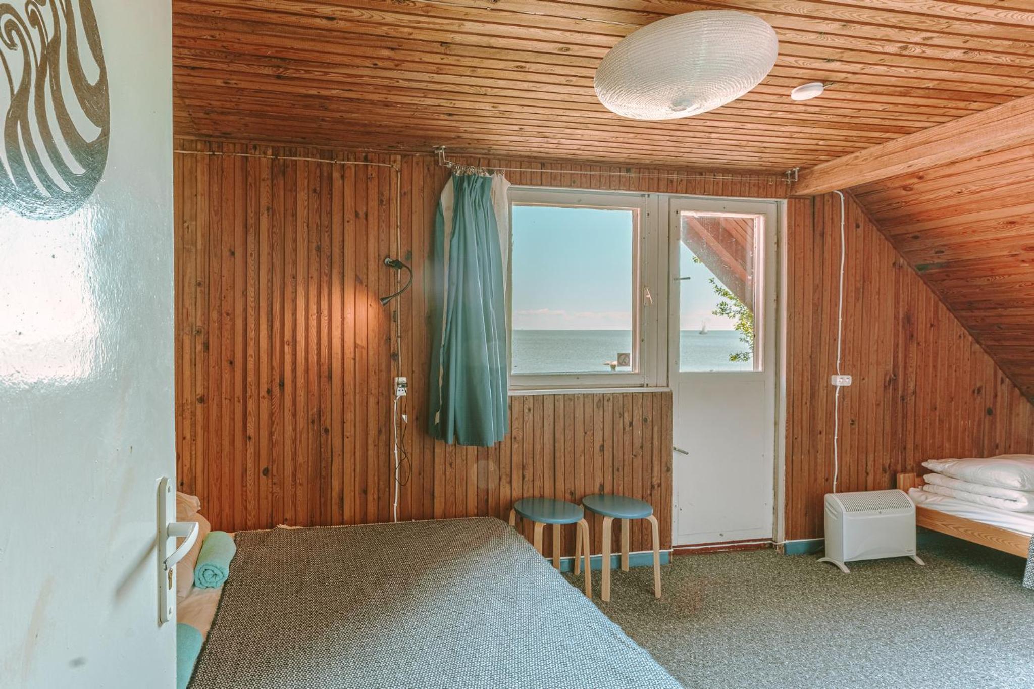 Quadruple Room with Balcony - Photo 14
