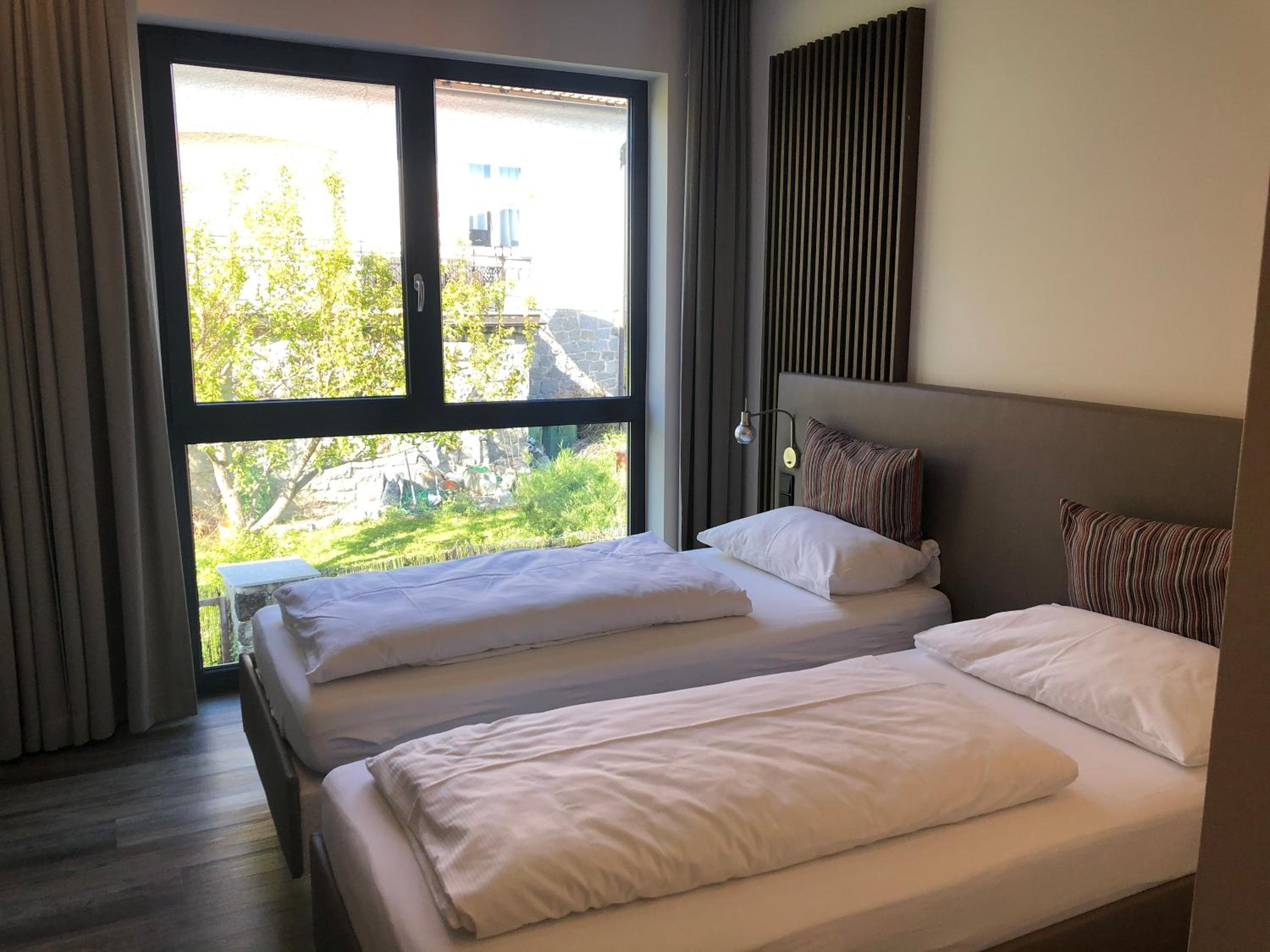 Business Double Room - Photo 1