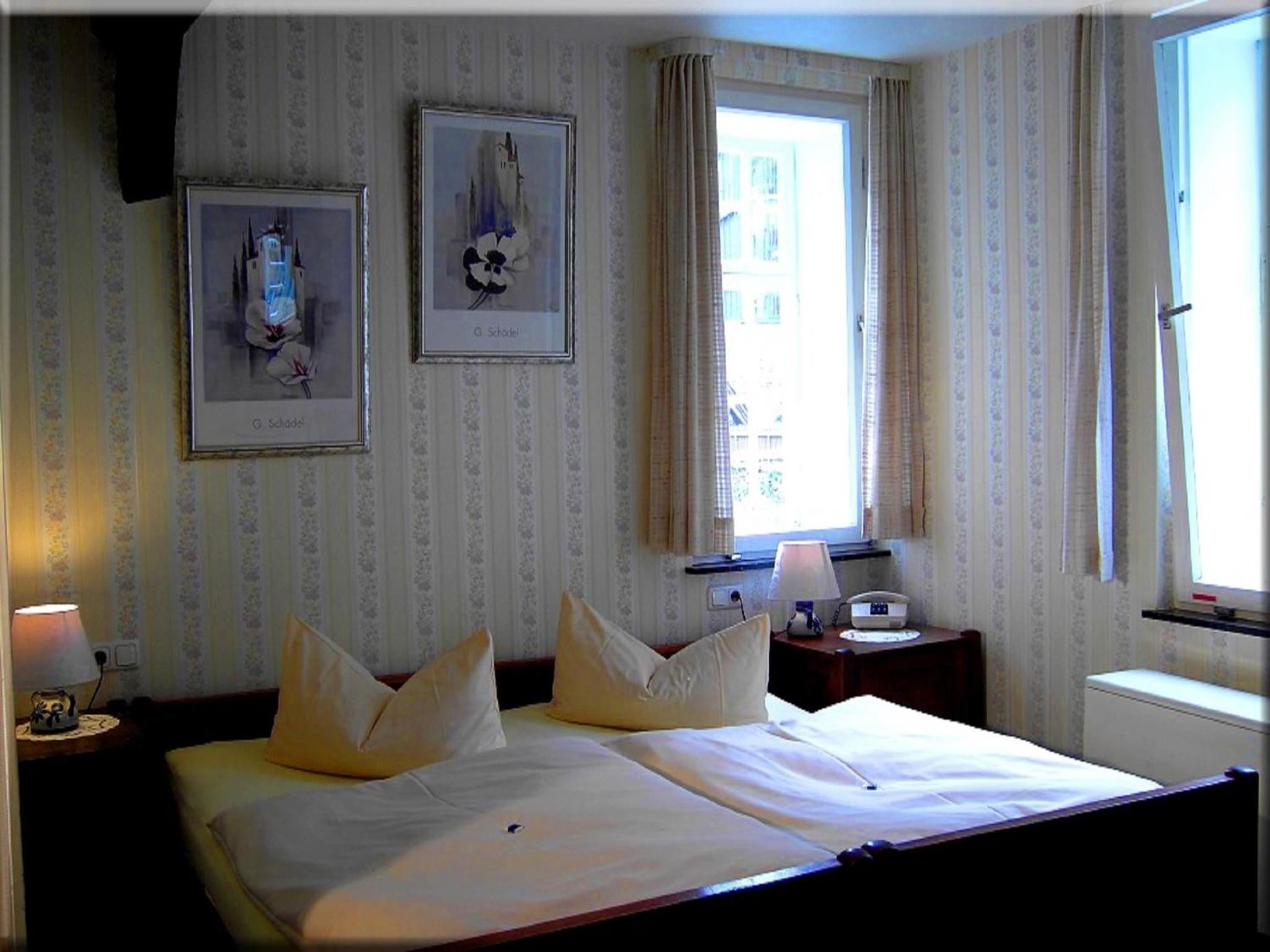 Double Room - Photo 8