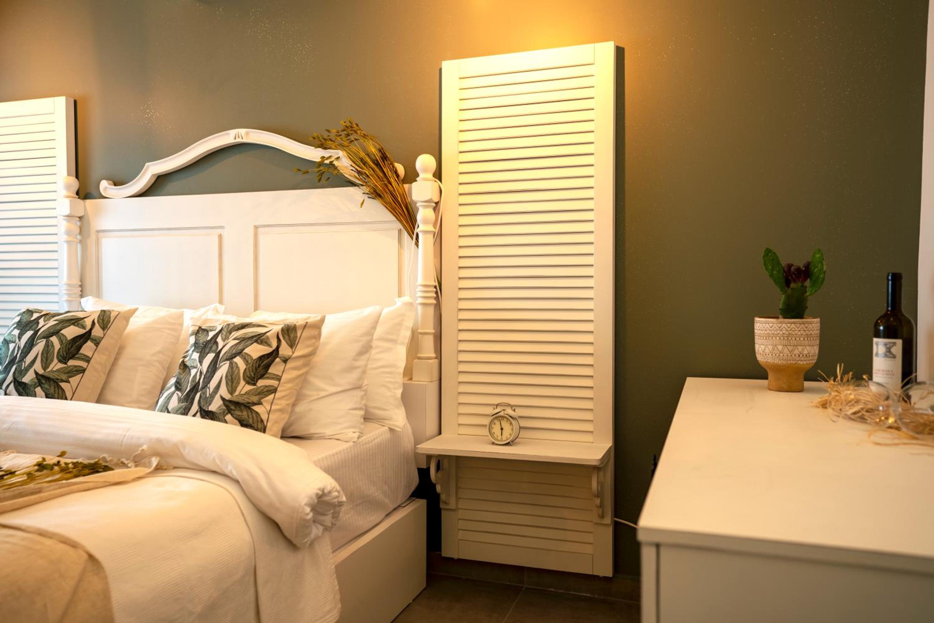 Queen Room with Spa Bath - Photo 8