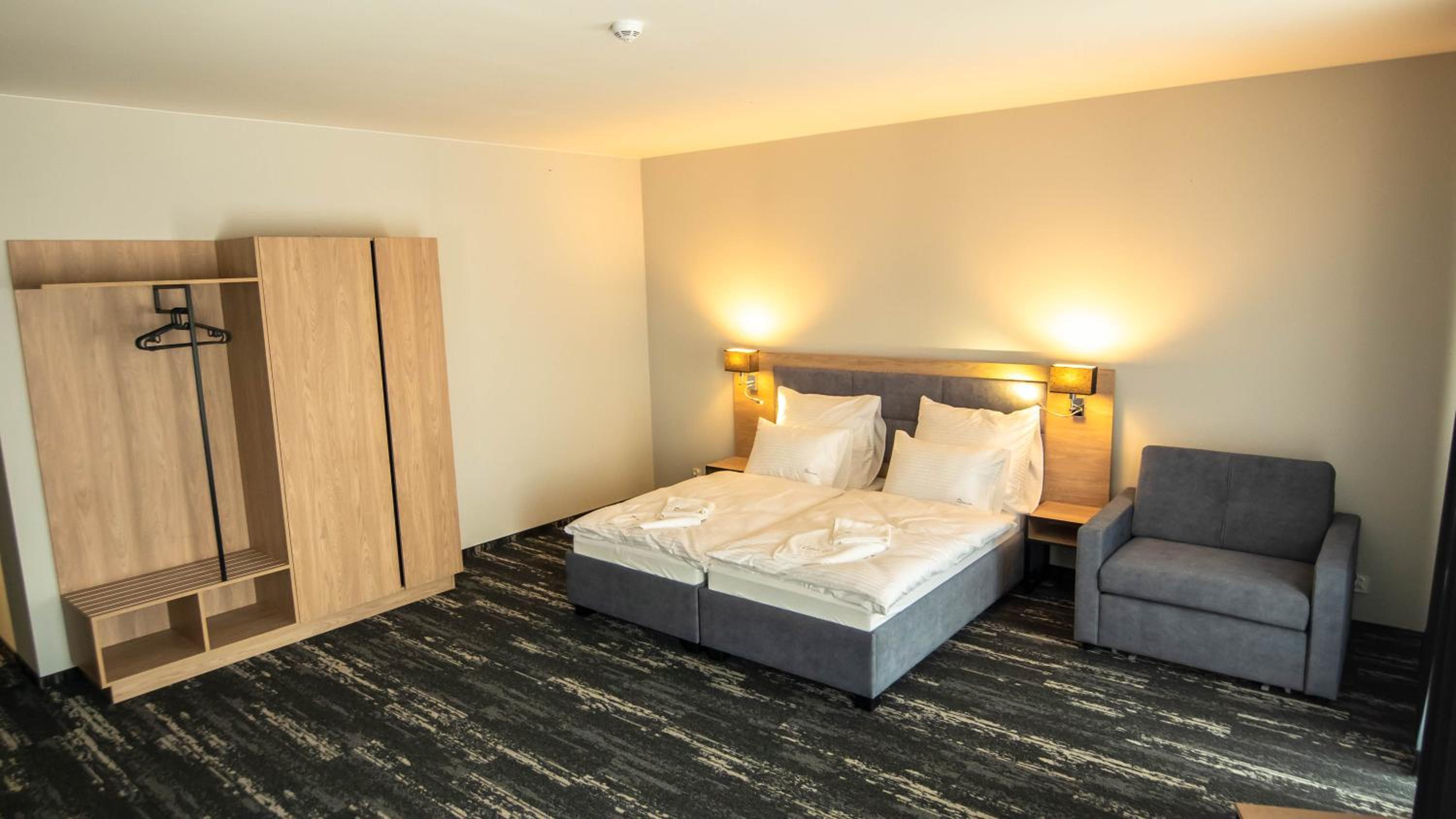Standard Triple Room - Photo 2