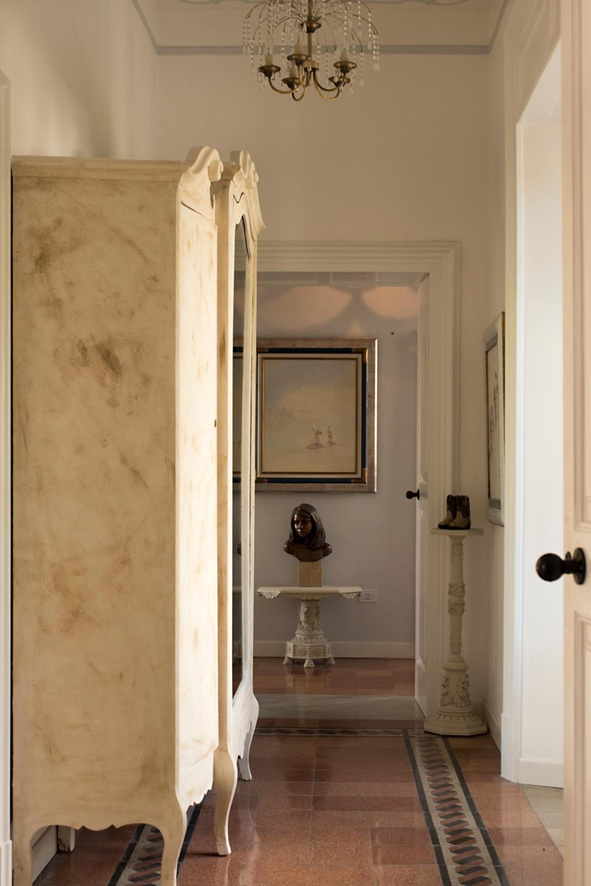 Superior King Room - Photo 3