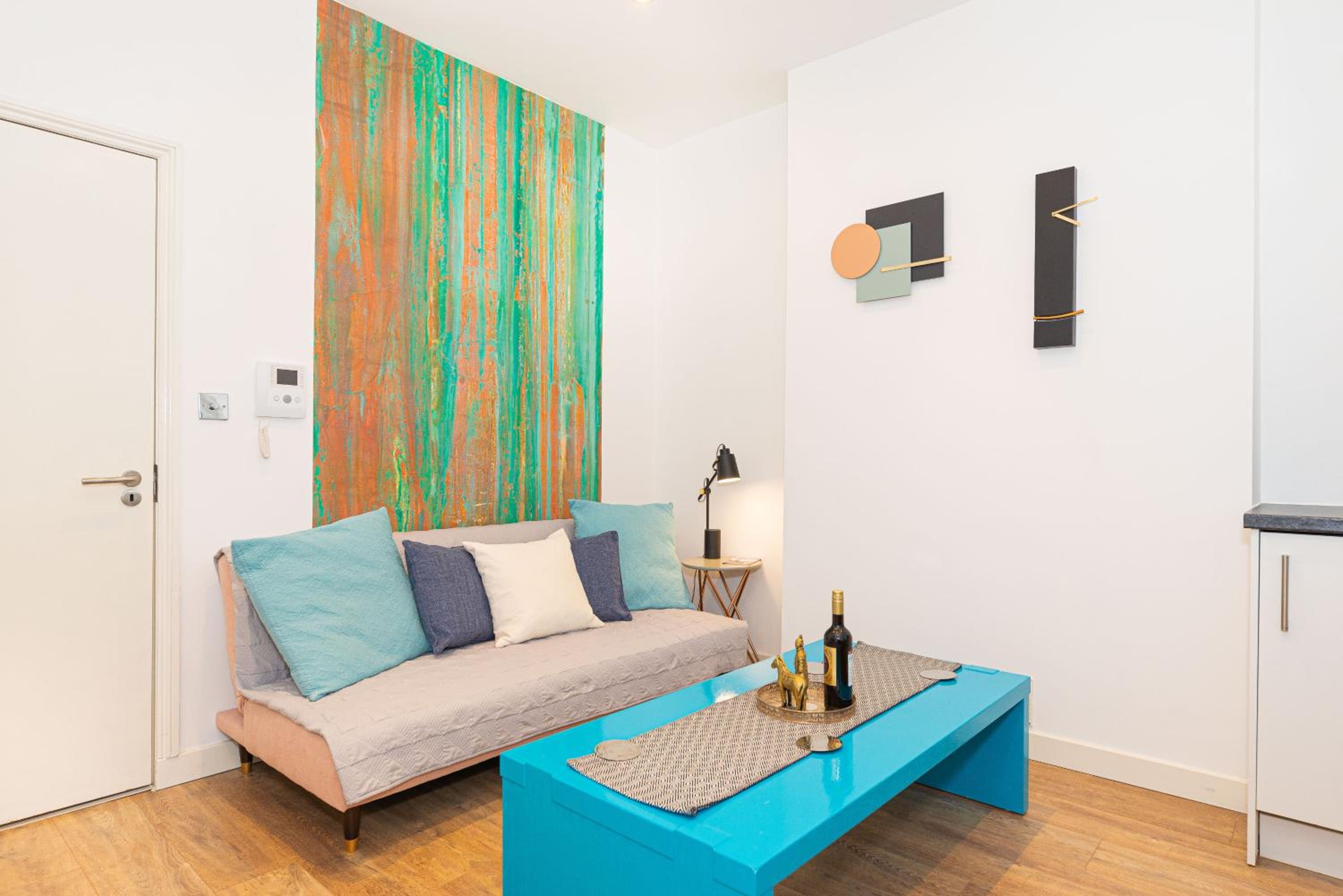 Deluxe Apartment photo 1