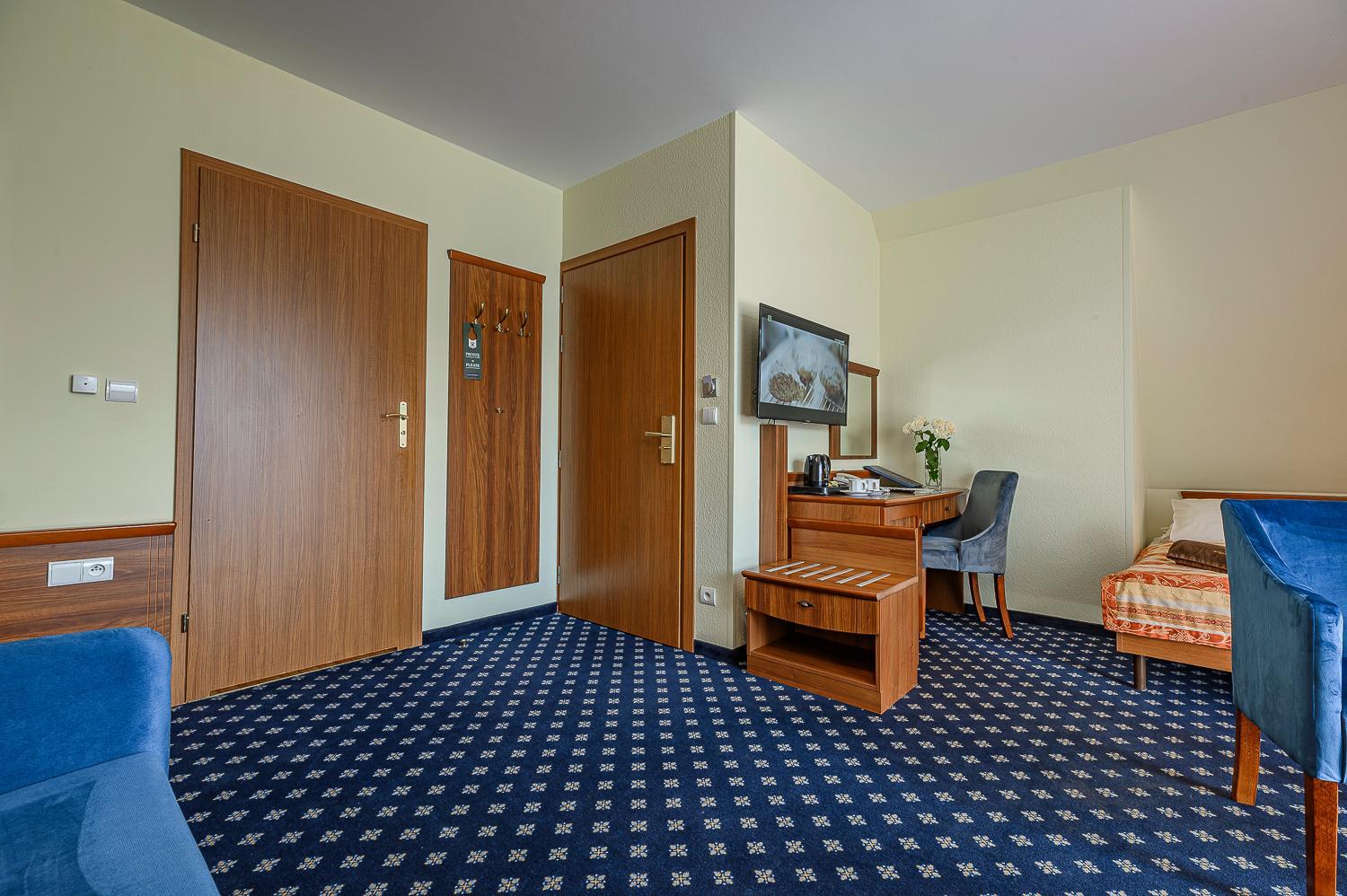 Quadruple Room - Photo 3