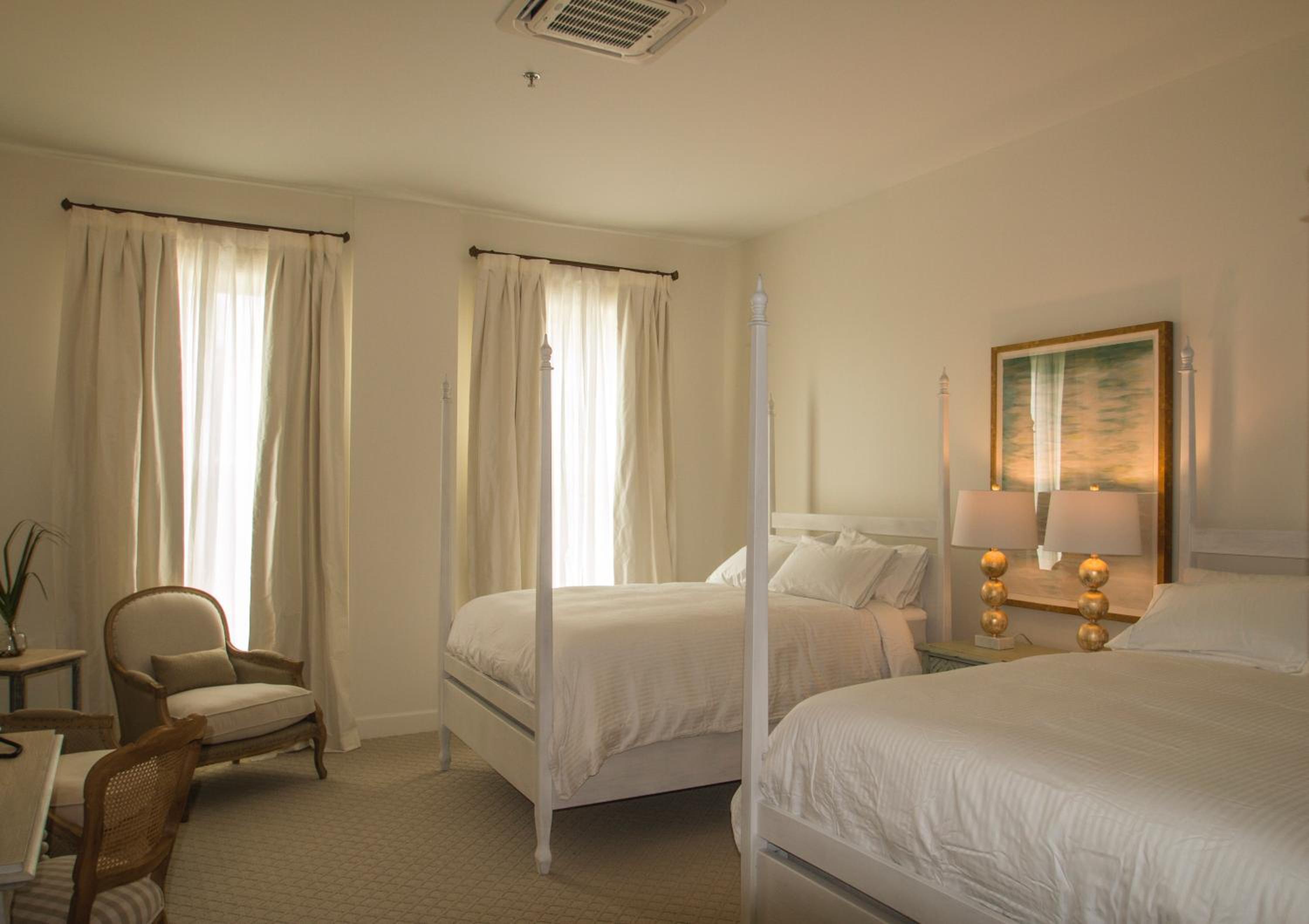 Queen Room photo 1